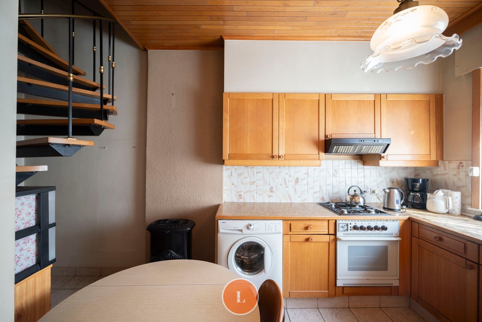 Te renoveren woning in centrum Menen foto 7