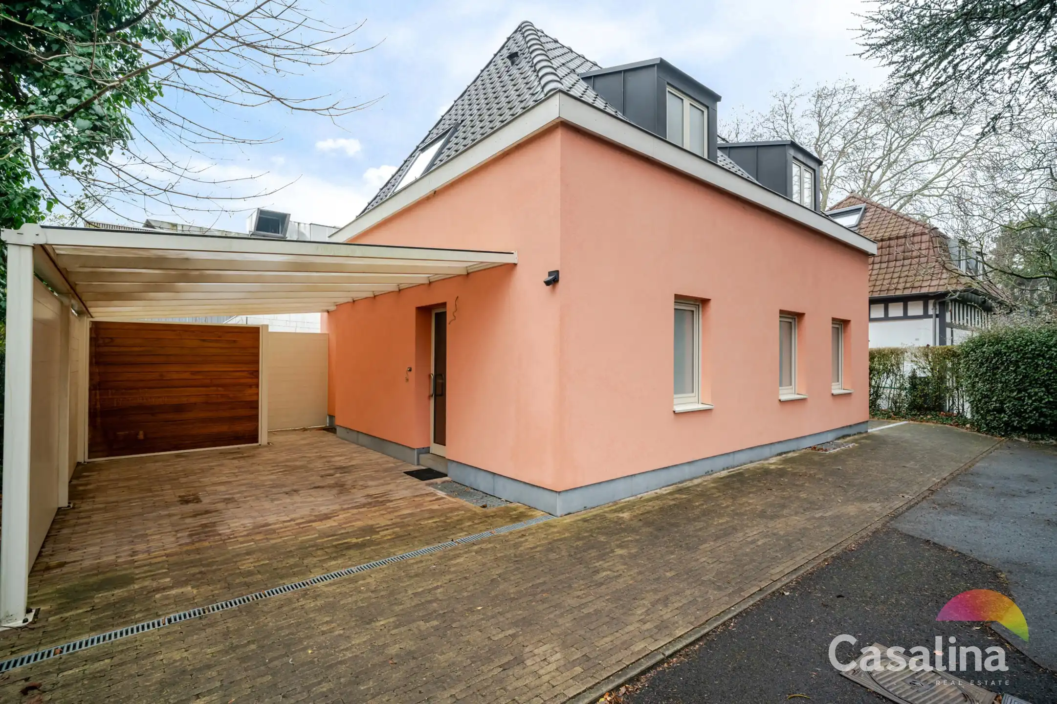 Kantoorgebouw met appartement & parkeerplaatsen  ±535m² foto 24