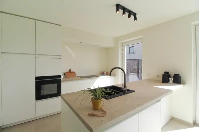Ruime nieuwbouwwoning te Roeselare foto 5