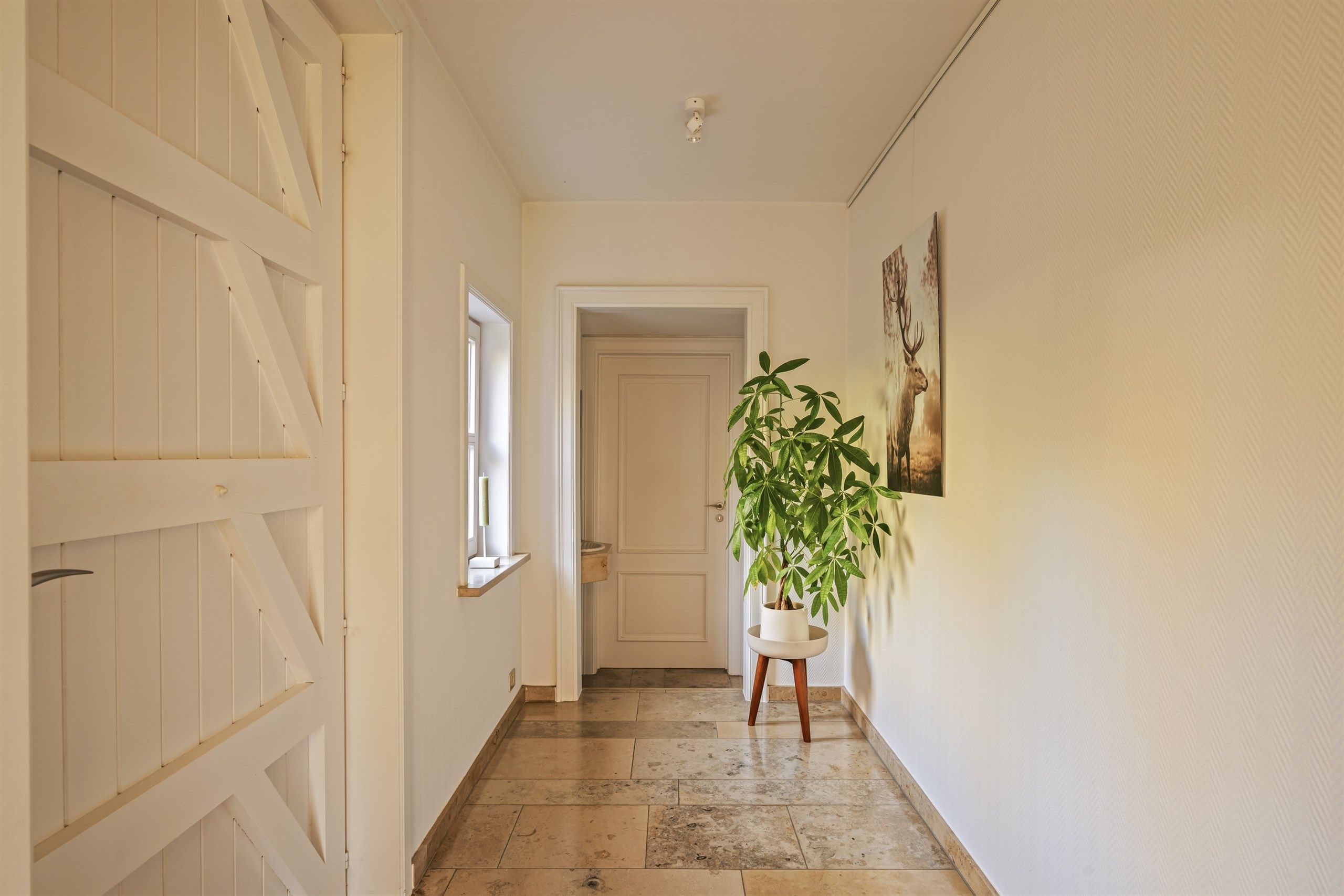 Ontdek deze gezellige eigendom op 1097 m² - 4 slaapkamers +bureel foto 9