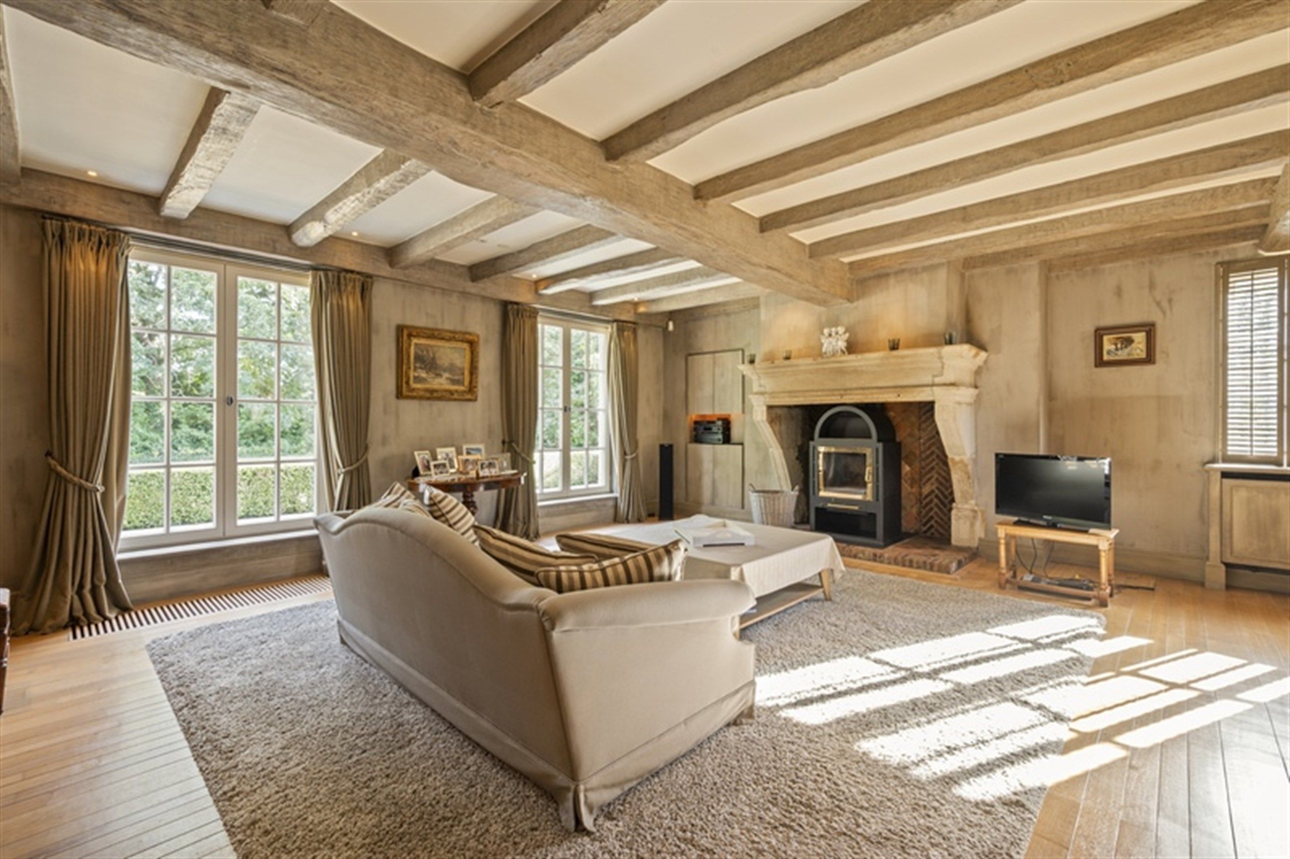 Kom binnen, kom dromen: royale eigendom op 3057 m² foto 6