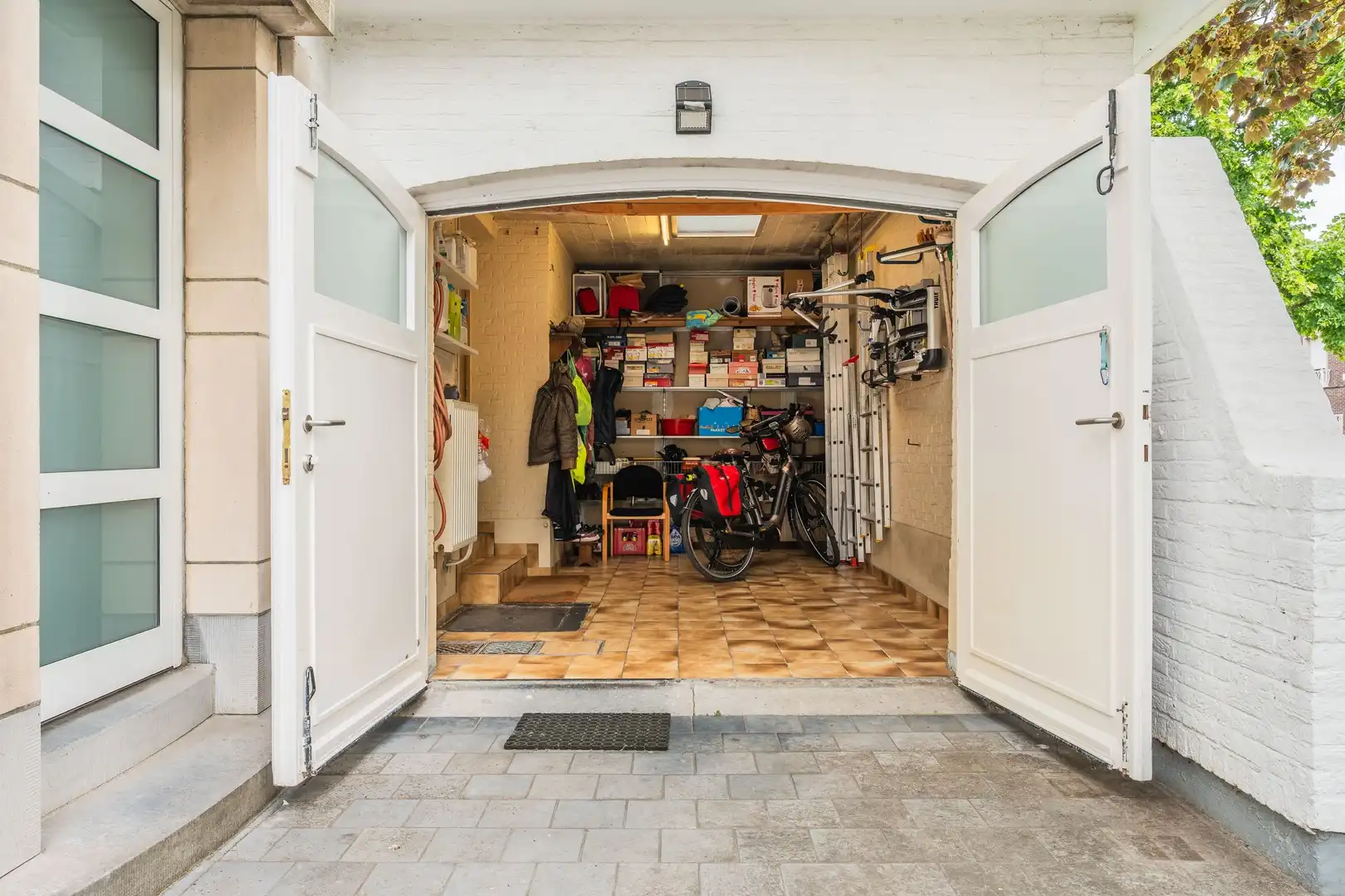 Karaktervolle halfopen woning op een toplocatie tussen stad en natuur foto 8