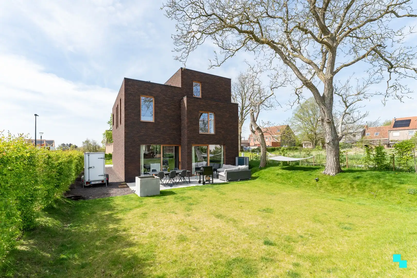 Architecturale (quasi)nieuwbouwwoning op rustige verkaveling te Lendelede foto 2