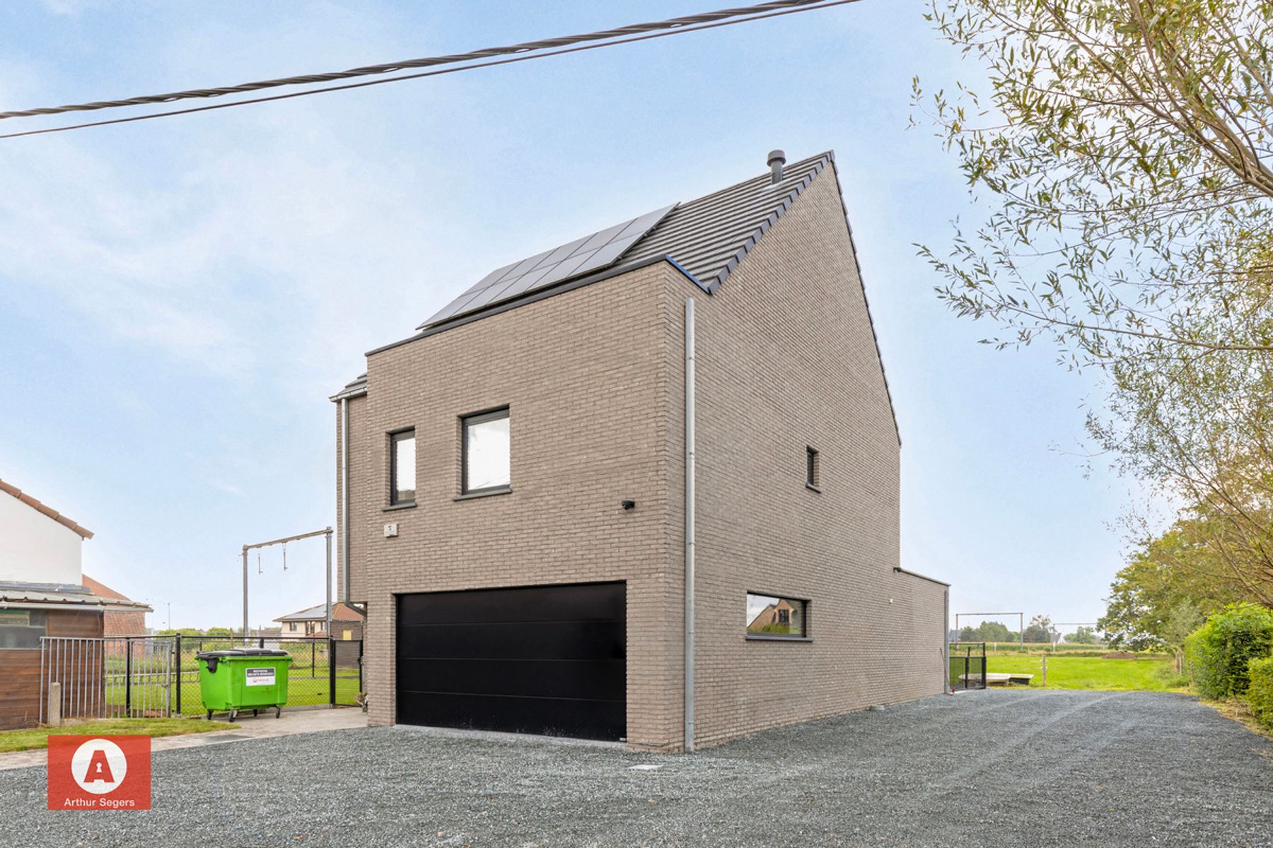 BEN OPEN BEBOUWING mét dubbele garage en afz. extra garage foto 3