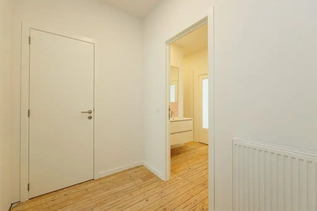 Luxueus afgewerkt appartement met tuin foto 9
