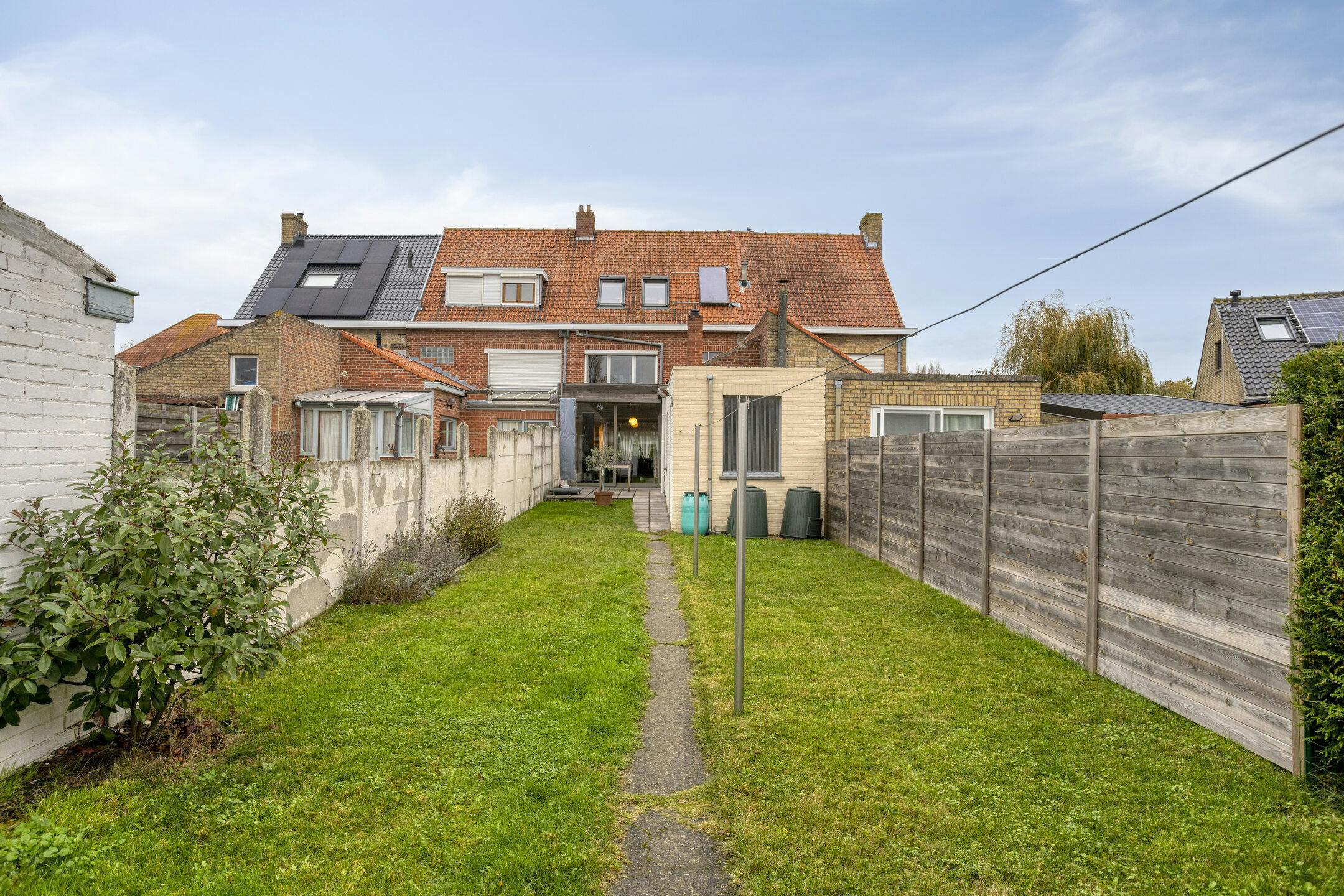 Energiezuinige woning met 3 slaapkamers, garage en tuin. foto 10