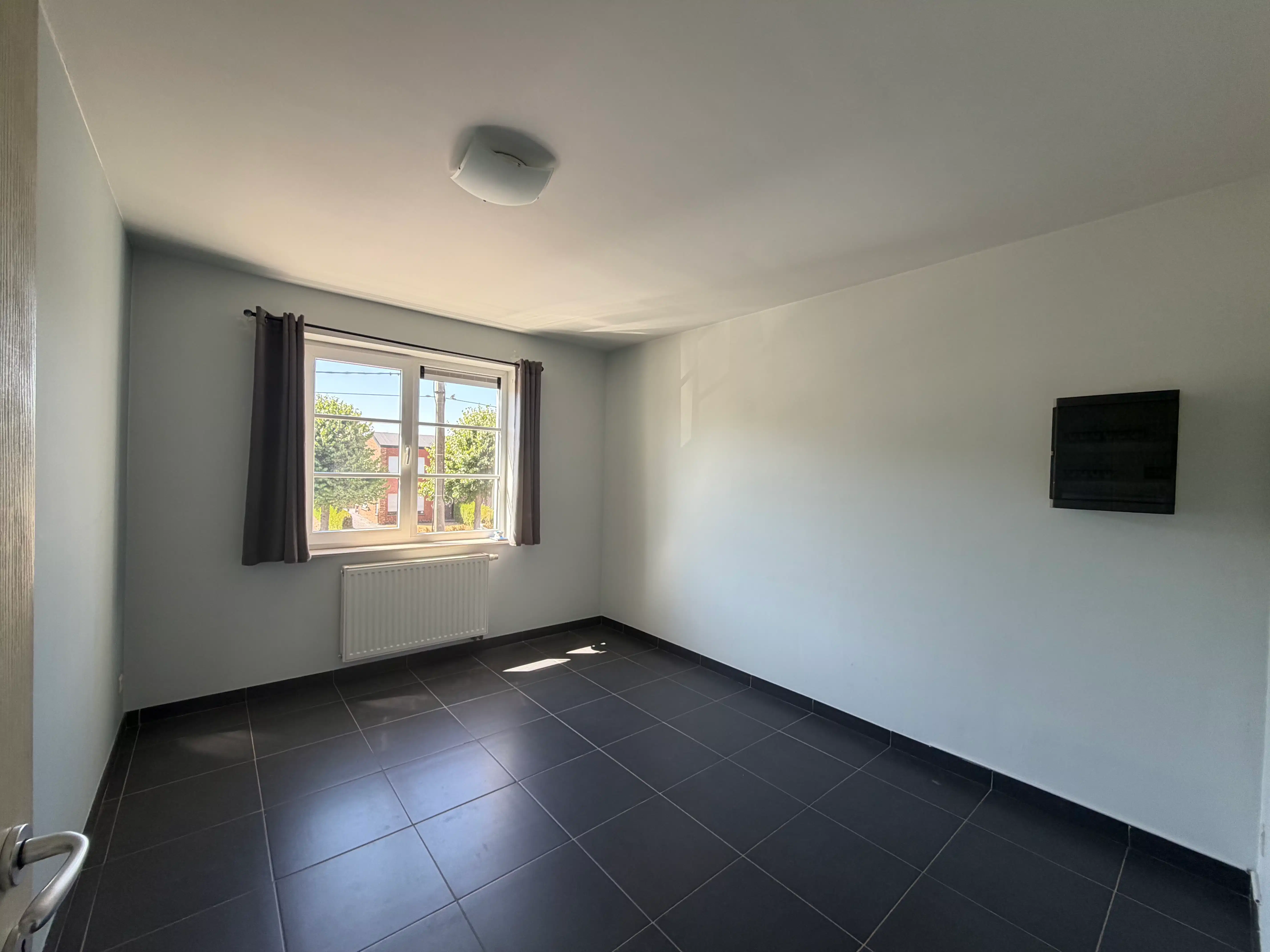 Instapklaar appartement met ruim terras te huur foto 7