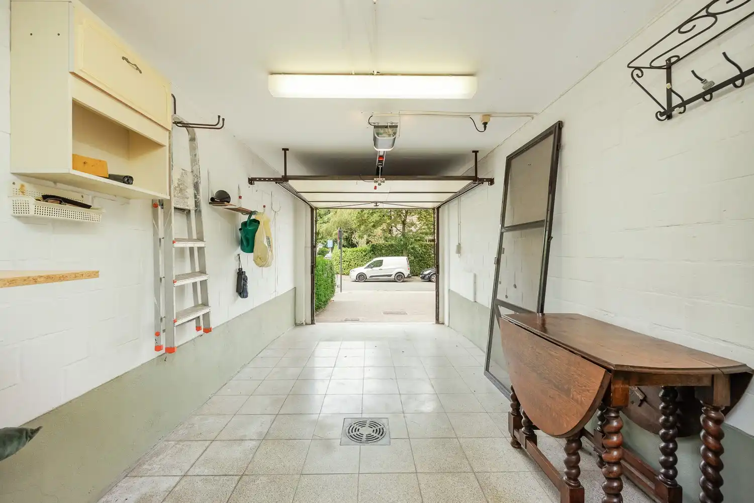 Verzorgd appartement met dubbel terras en zonnig zicht op groen in Beveren-Waas foto 23