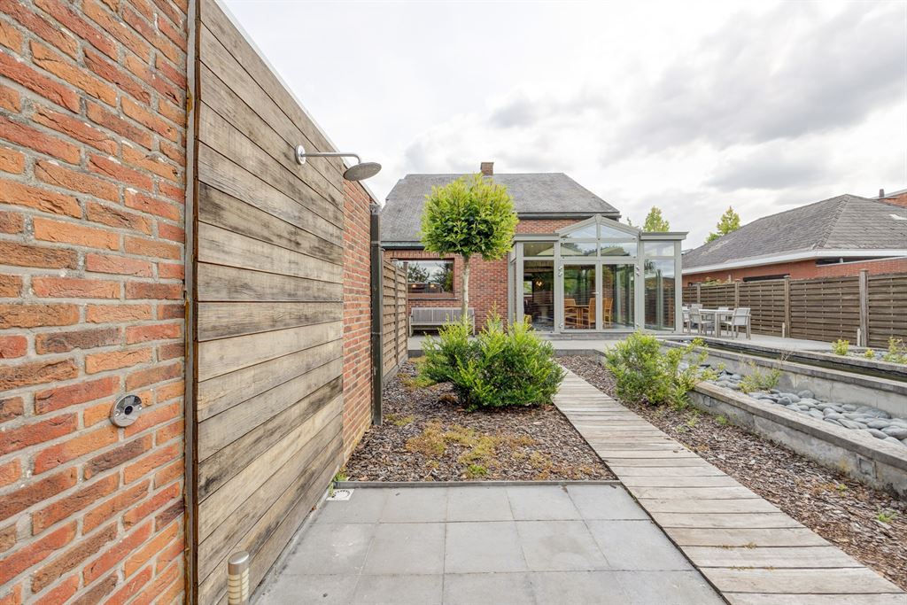 Hoogwaardig afgewerkte, vrijstaande woning  foto 28