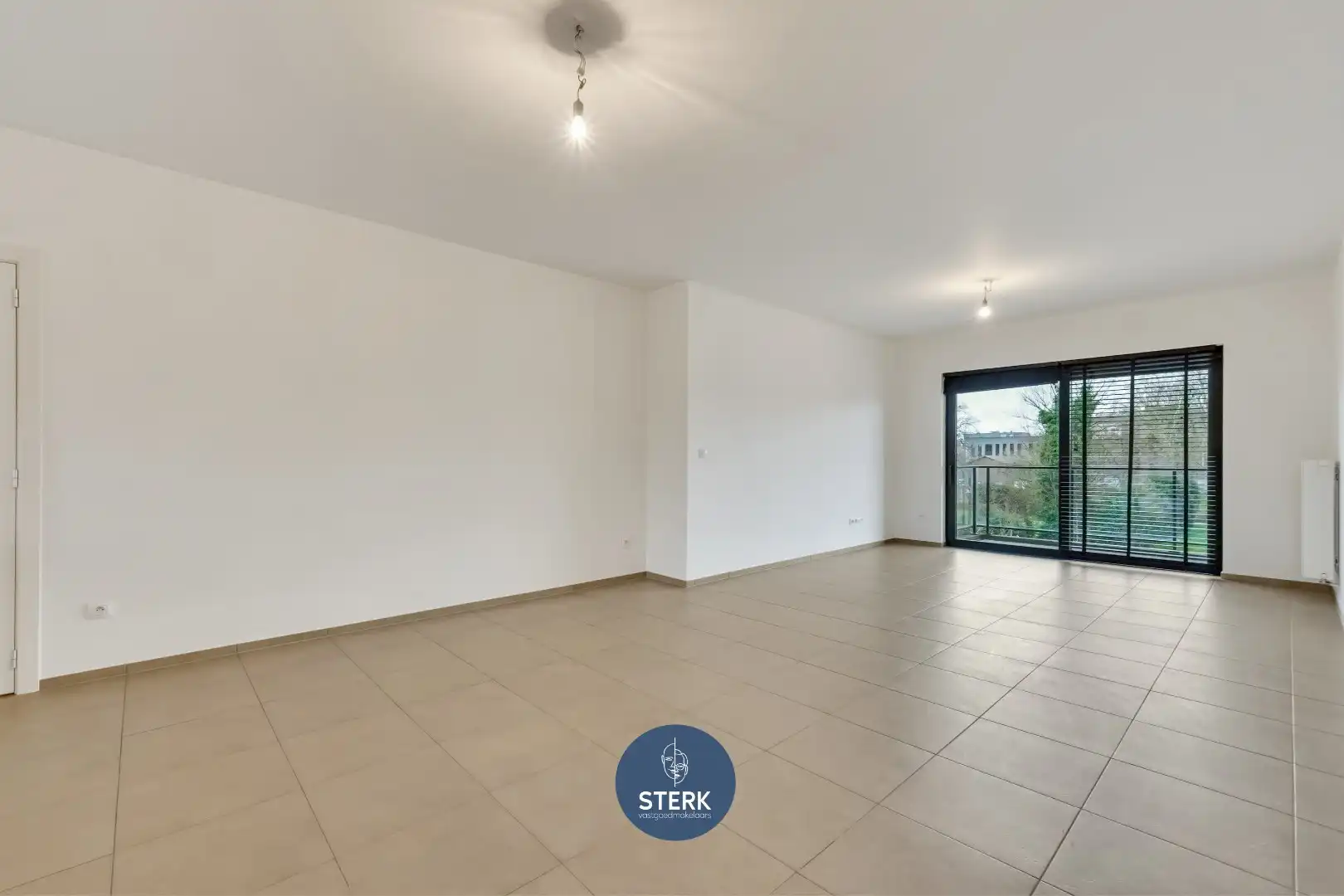 INSTAPKLAAR 2-SLPK APPARTEMENT MET EPC LABEL A TE MAASMECHELEN !  foto 8