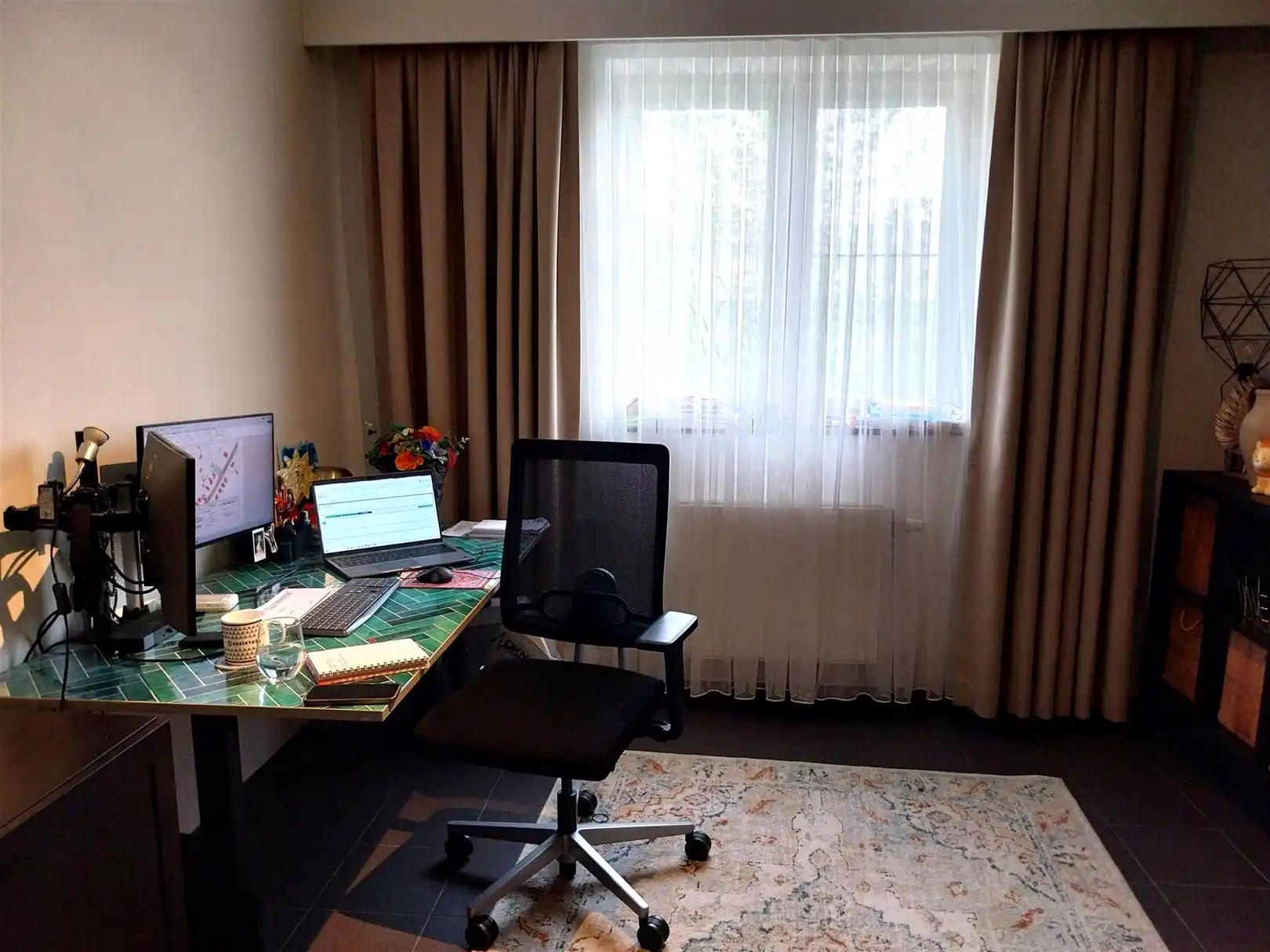 TE HUUR: Appartement met 4 slaapkamers te Heusden-Zolder! foto 12