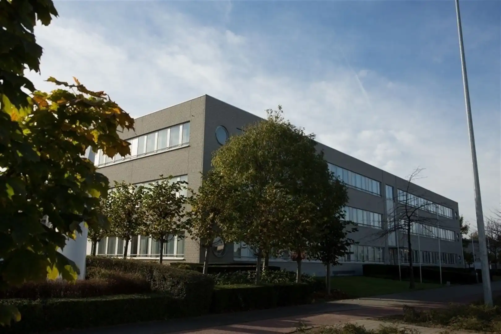 LUCHTHAVENLAAN 4: Kantoorgebouw vanaf 437m² foto 7