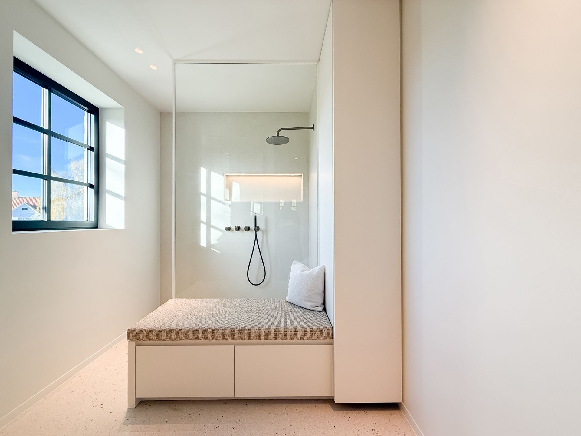 Instapklare NIEUWBOUWVILLA aan de rand van het Zoute... foto 29