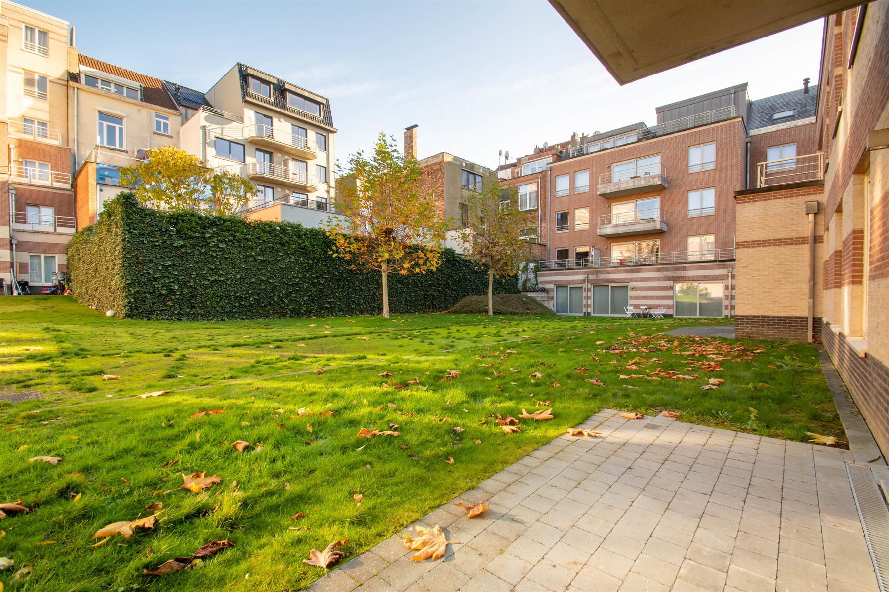 LICHTRIJK - Mooi gemeubeld 1 slpk. appartement met tuin foto 5