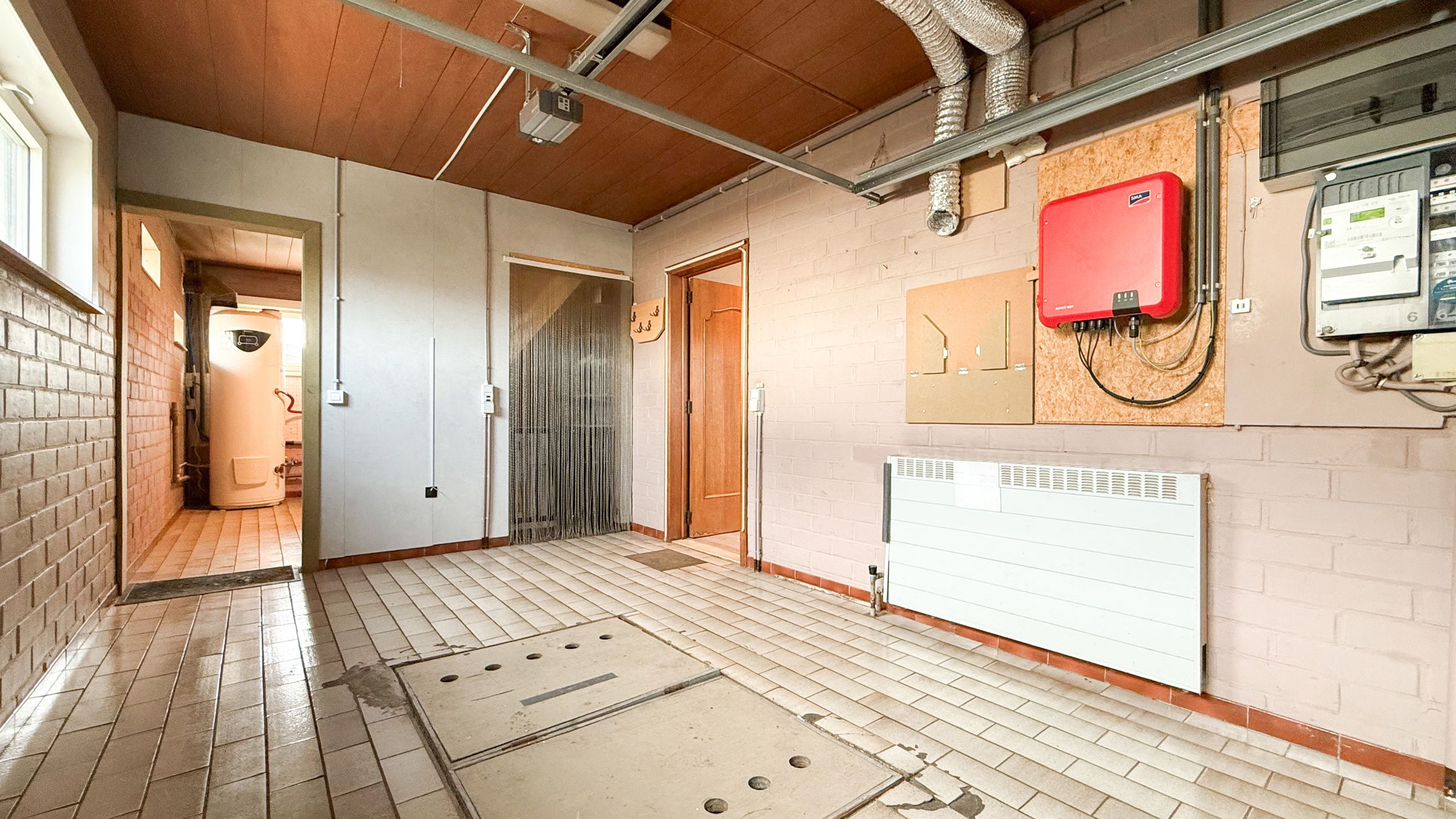 Instapklare gezinswoning met 4 slpks en mooie verzorgde tuin foto 18