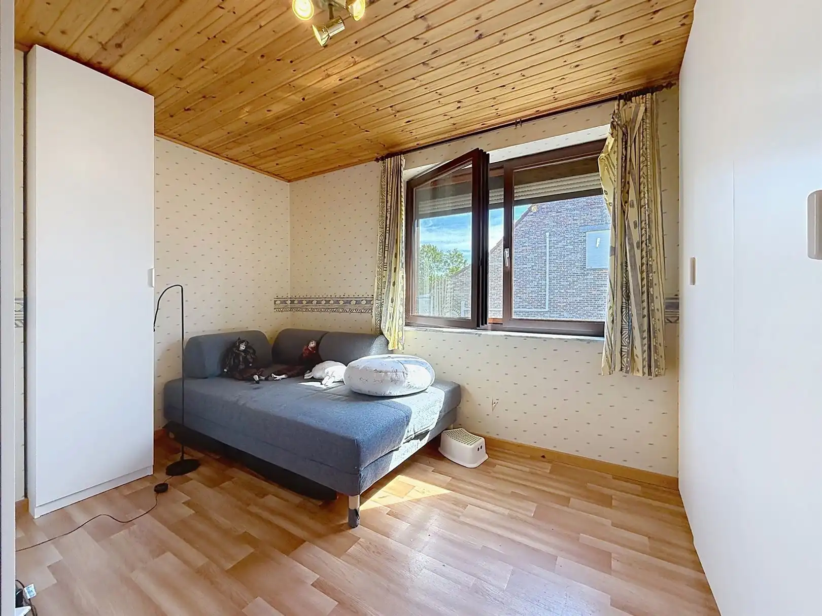 Ruime landelijke woning met 5 slpks, 19a 76ca foto 23
