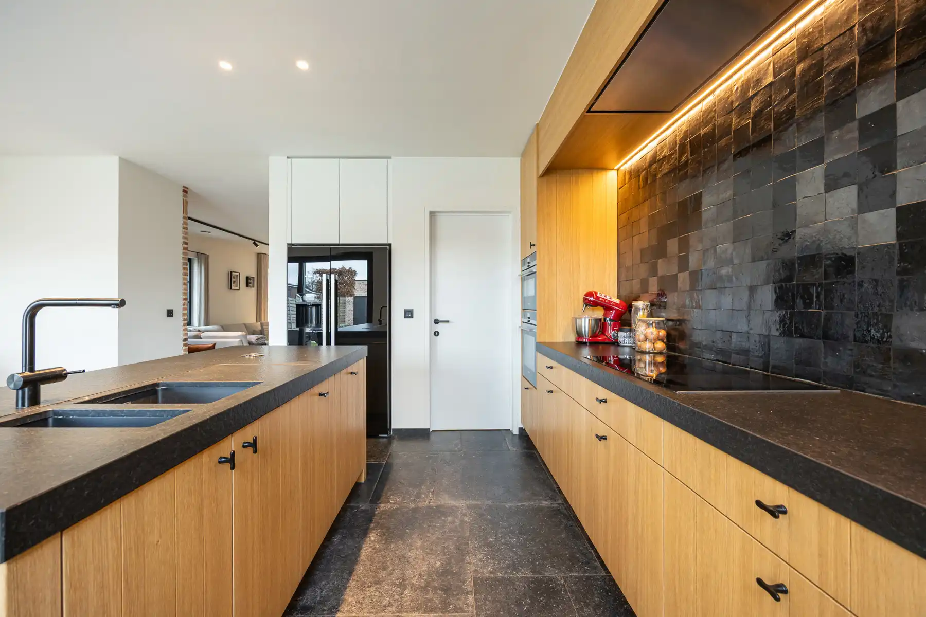 Kwaliteitsvolle energiezuinige woning met 5 slaapkamers in Merksplas. foto 10