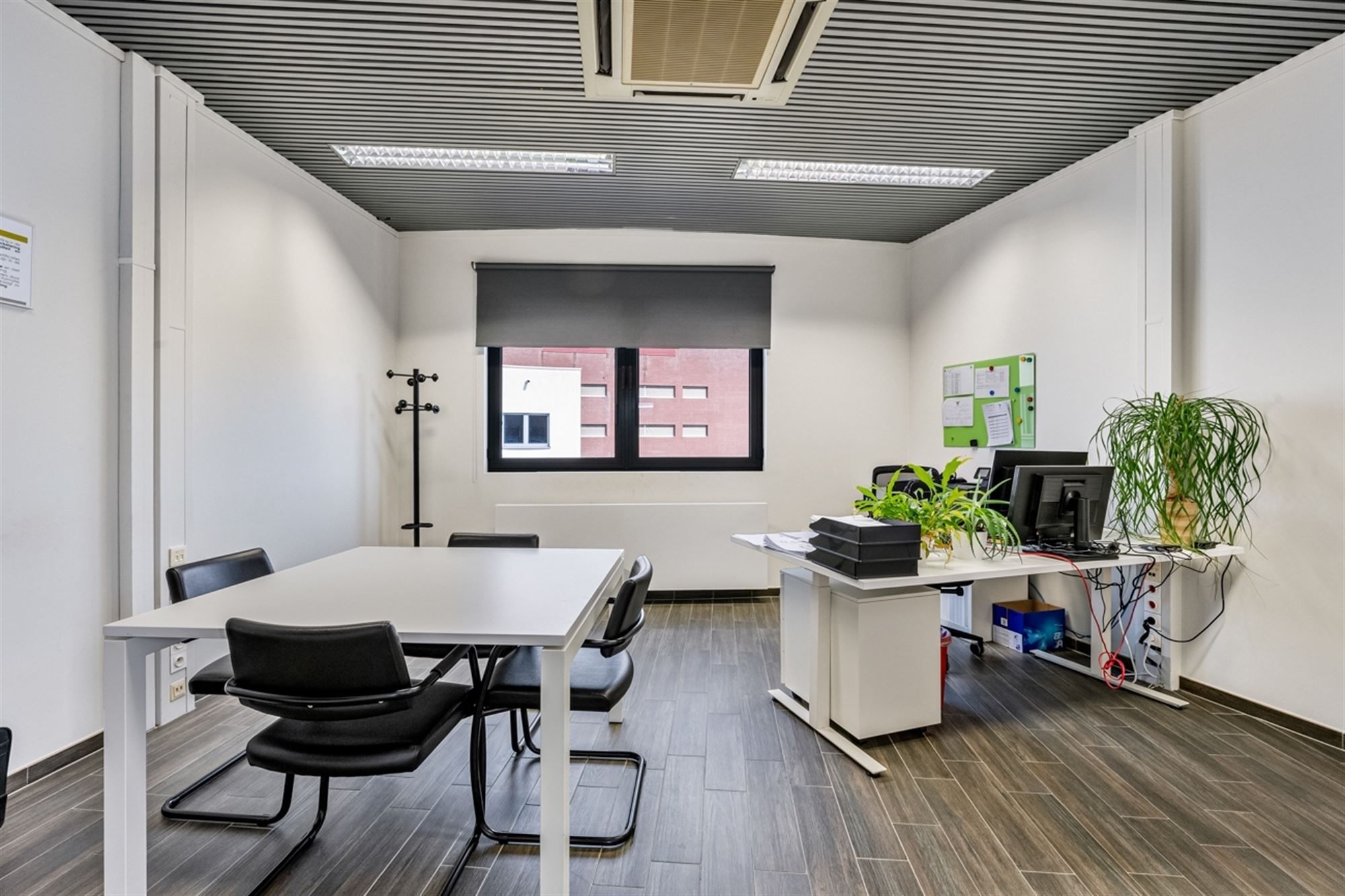 Instapklaar kantorencomplex op toplocatie ten zuiden van Gent foto 27