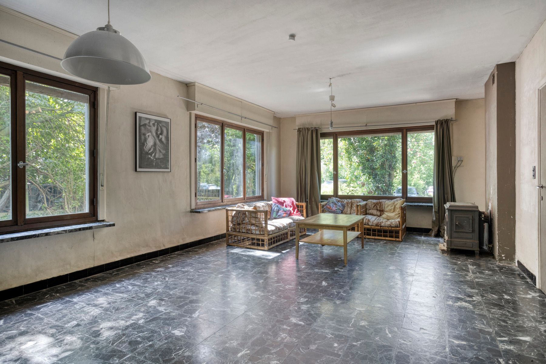 Te renoveren villa op 26a met 5 slaapkamers + praktijkmog. foto 8