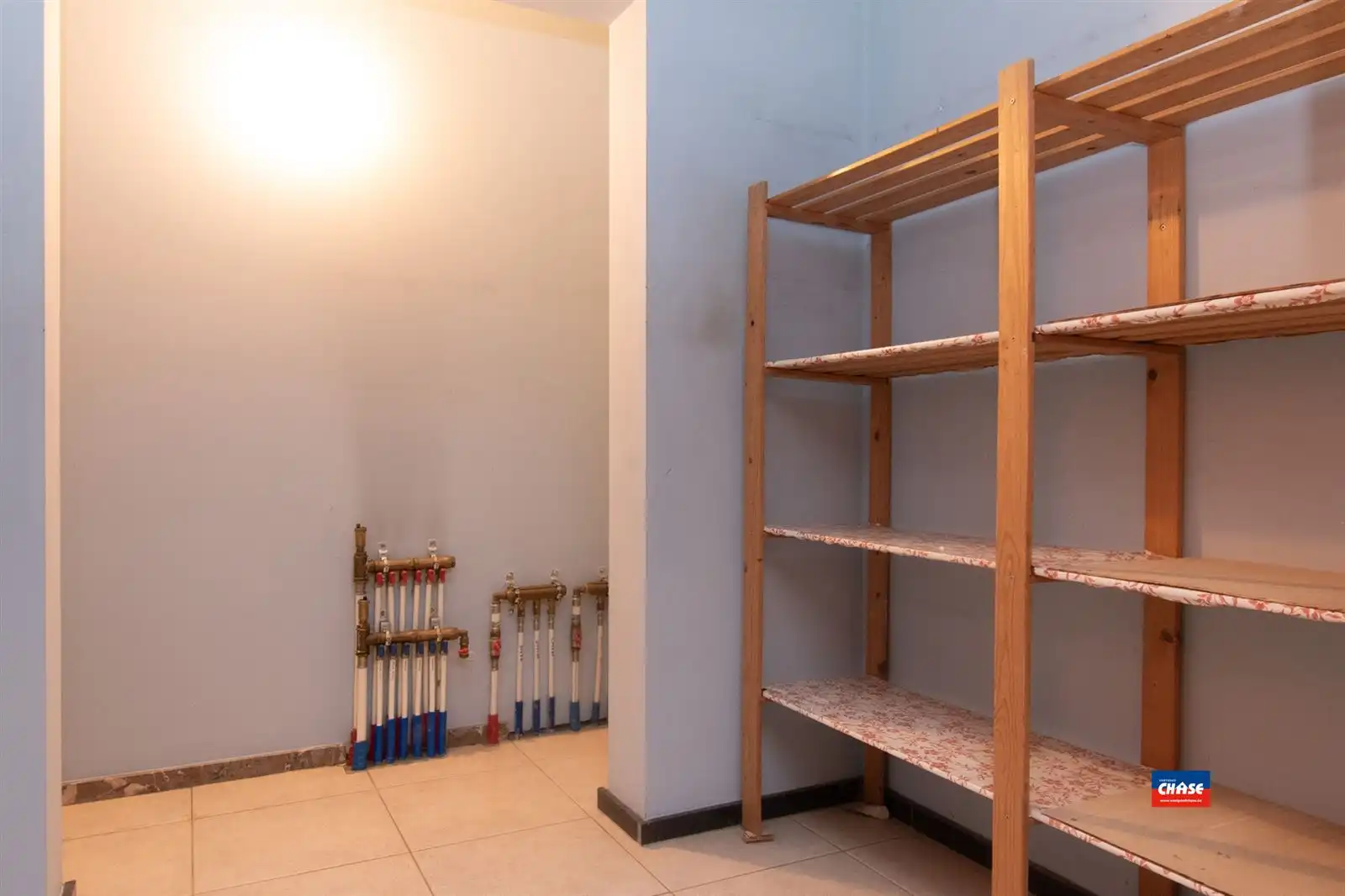 Volledig gerenoveerde woning met 2 slpks en mooie tuin foto 16