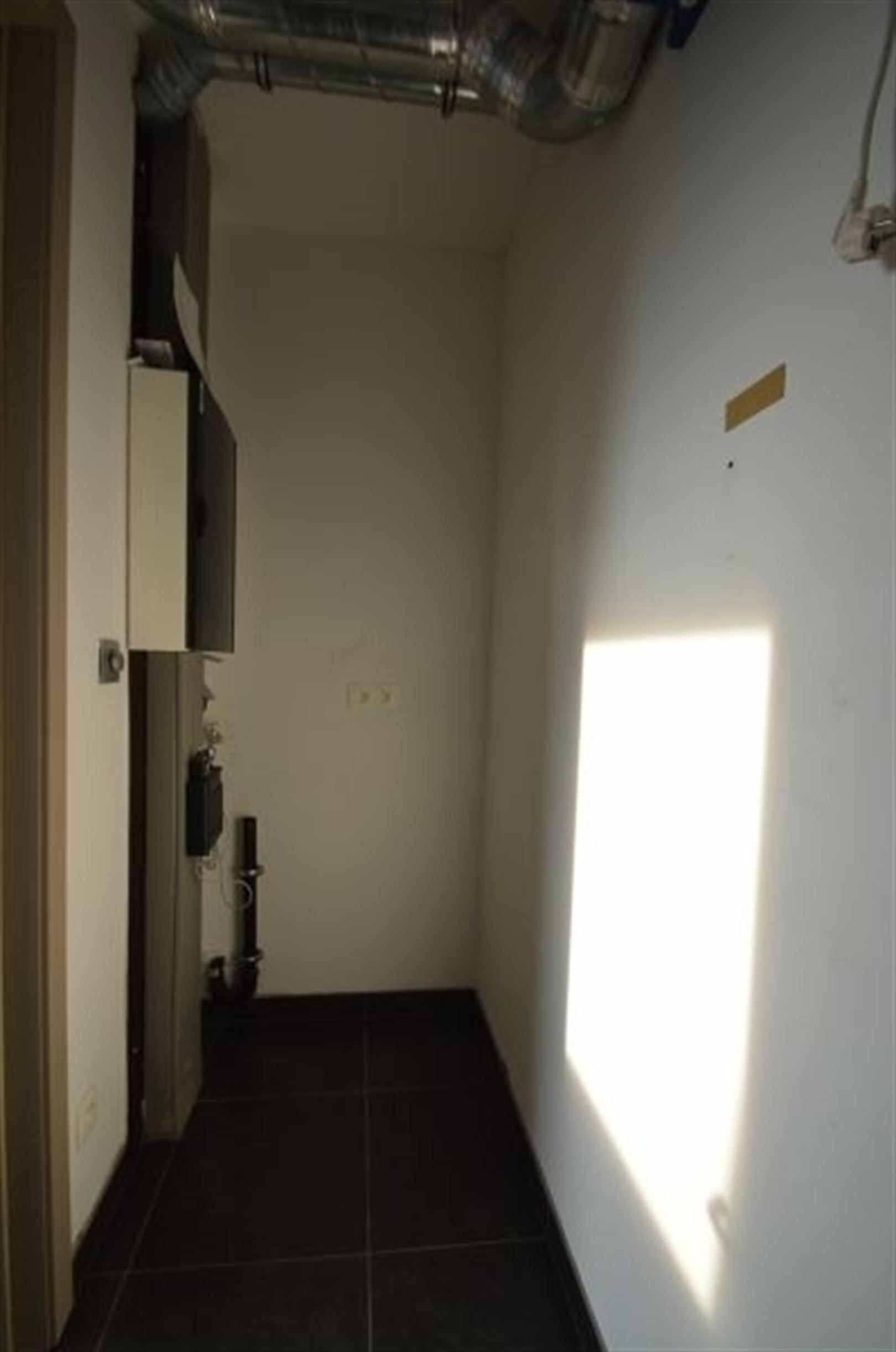 Prachtig Duplex appartement (106 m2) gelegen op het 2de verdiep te Dendermonde (Baasrode). foto 12