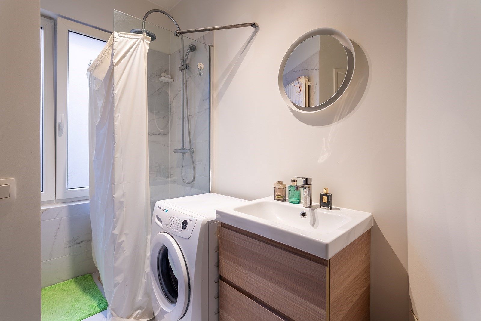 2 gerenoveerde studio's op top locatie foto 6