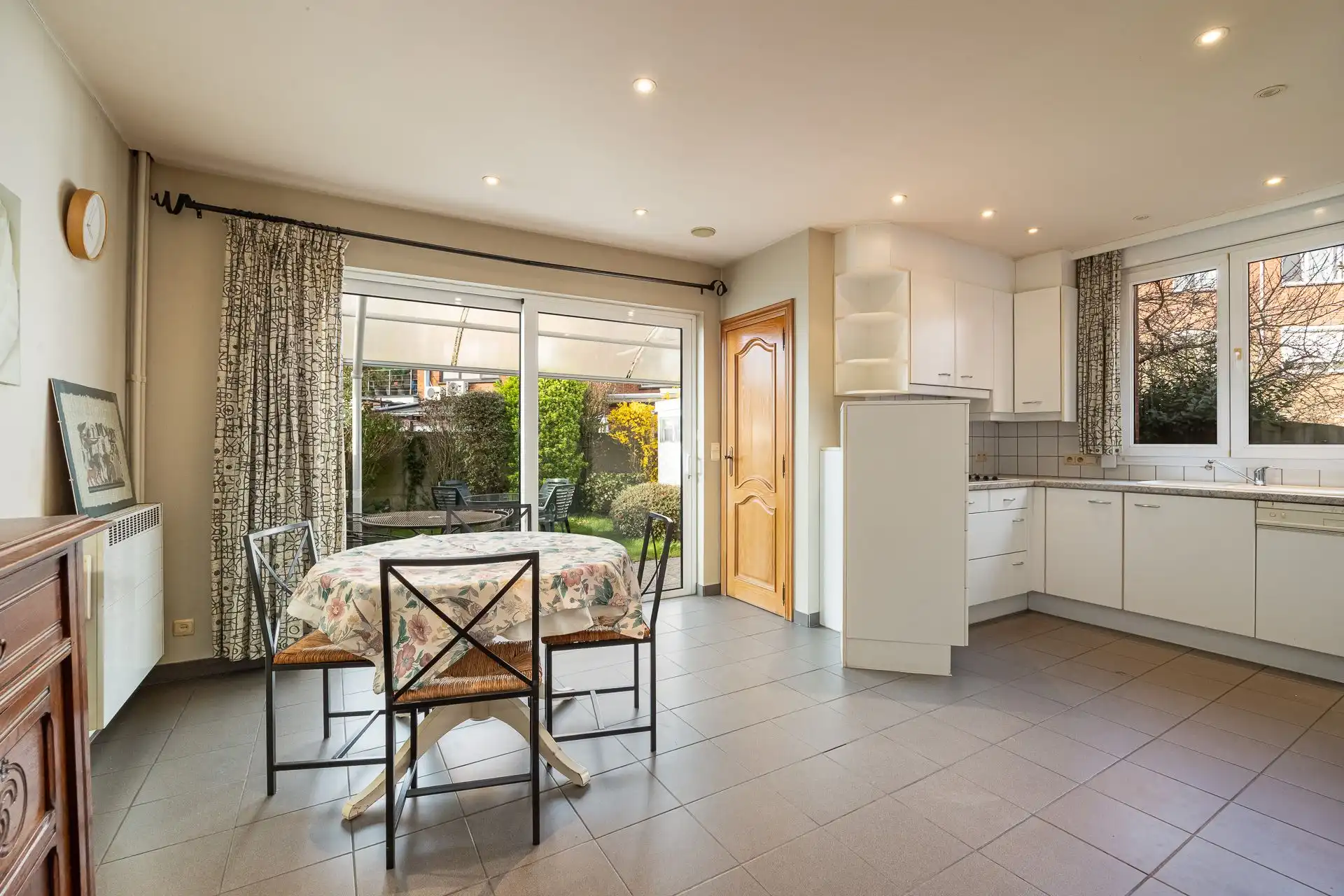 Halfopen bebouwing met potentieel in groene Bosheidelaan! foto 8