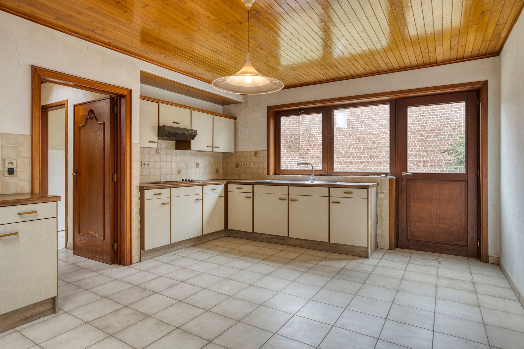 Te renoveren HOB met garage! foto 12