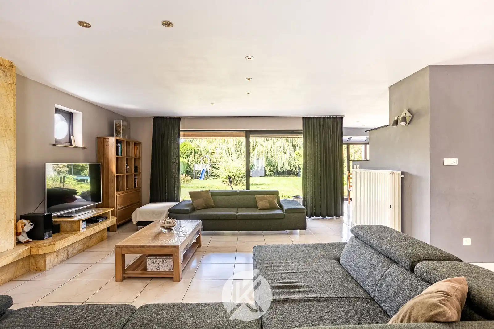 Villa op 31a in een groene omgeving foto 13