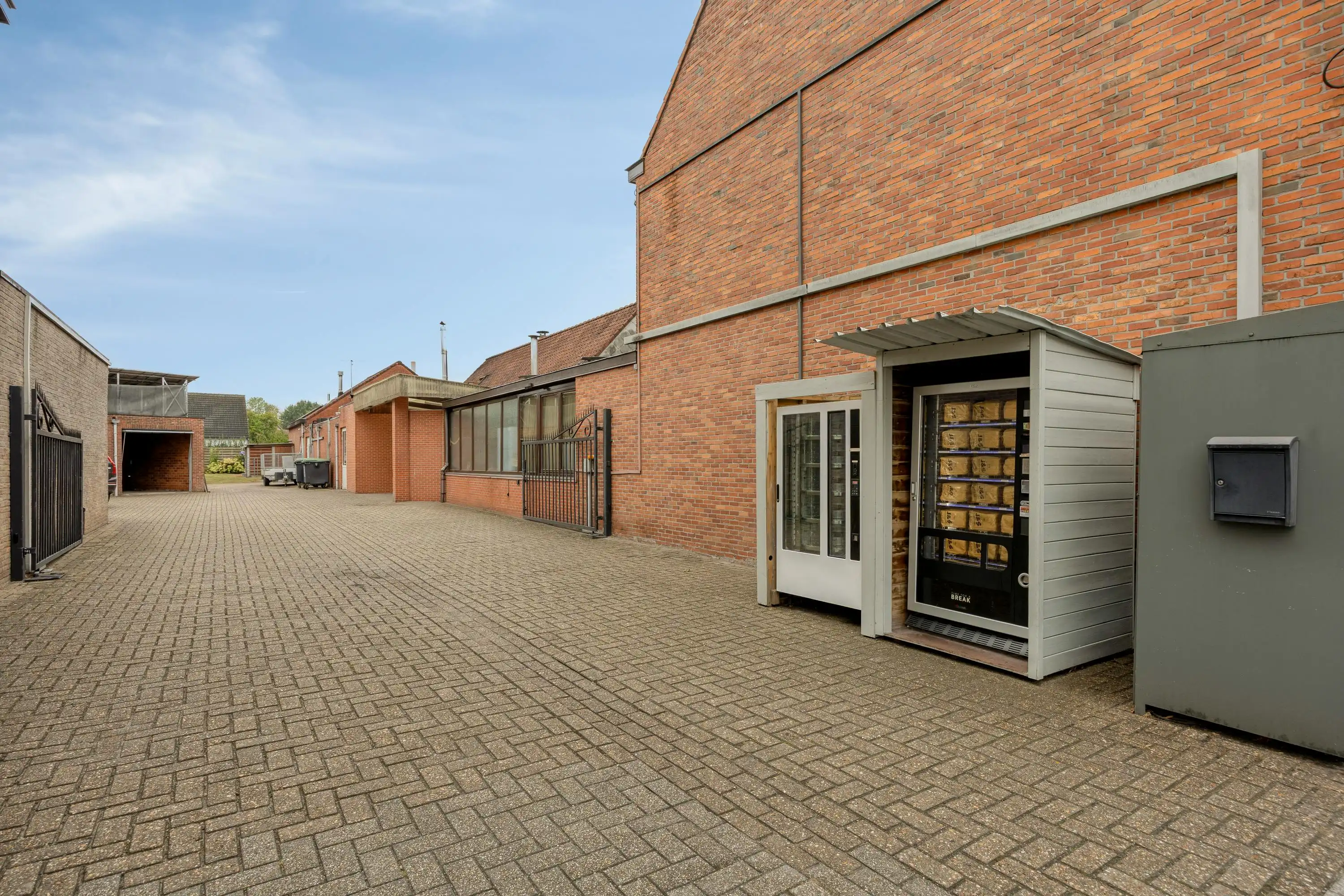 Handelspand met woonst, 6 slpk, in Wildert centrum te koop foto 27