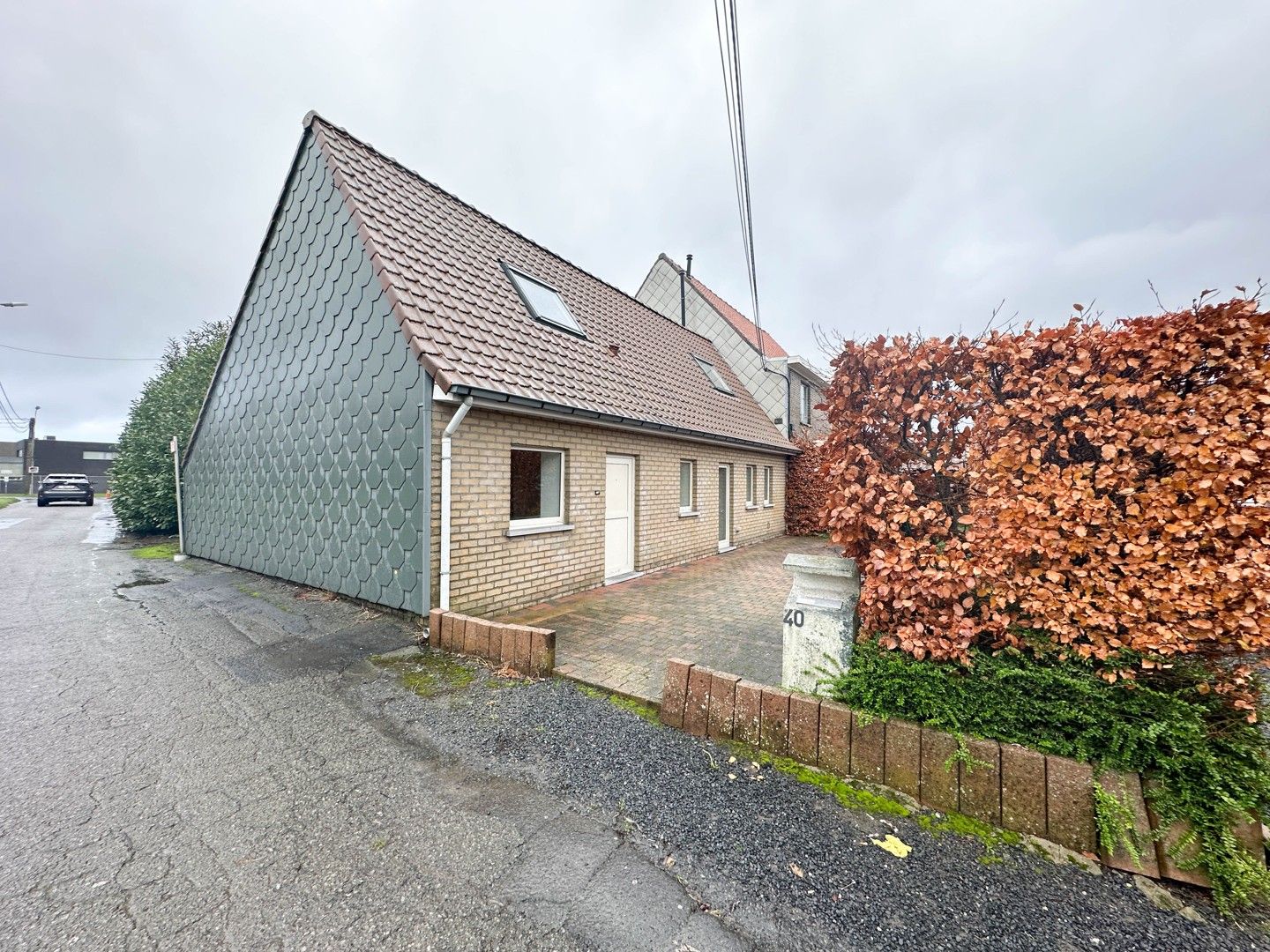 Instapklare HOB met twee slaapkamers & garage te Aalbeke! foto 17