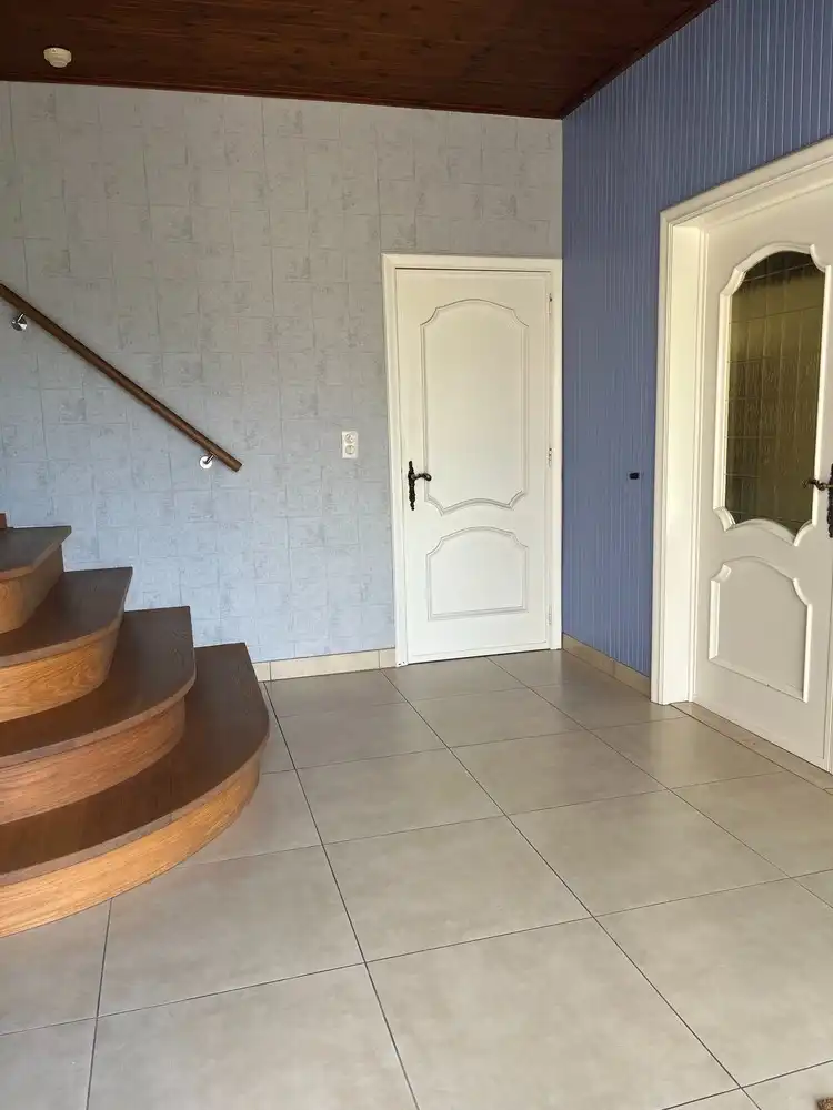 Ruime, instapklare halfvrijstaande woning op een perceel van 1.609 m² in het landelijke Boorsem! foto 2