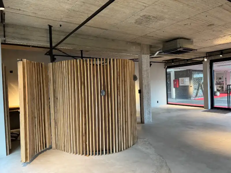 Prachtige handelsruimte te huur op "PATIO DONK" foto 6