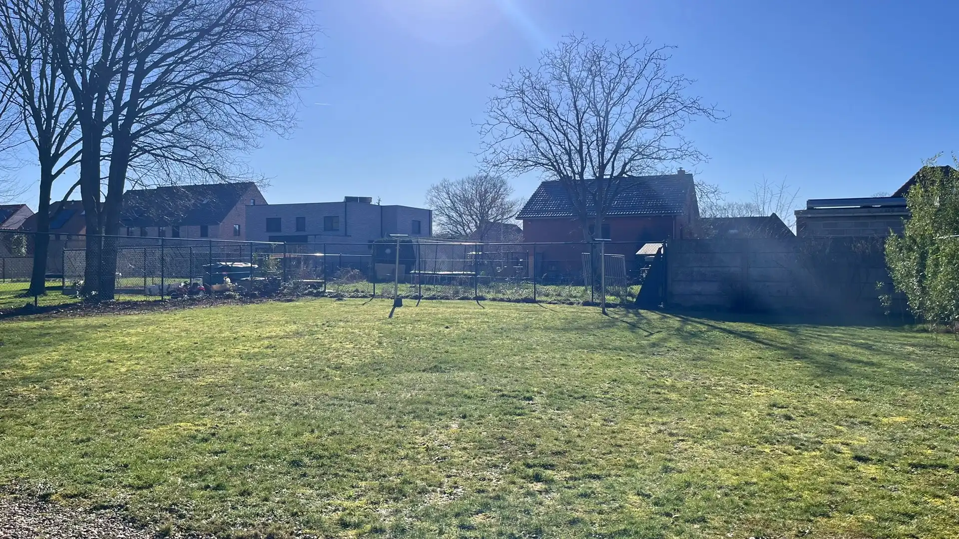 Appartement met drie slaapkamers, terras, kelderberging en garage. foto 19