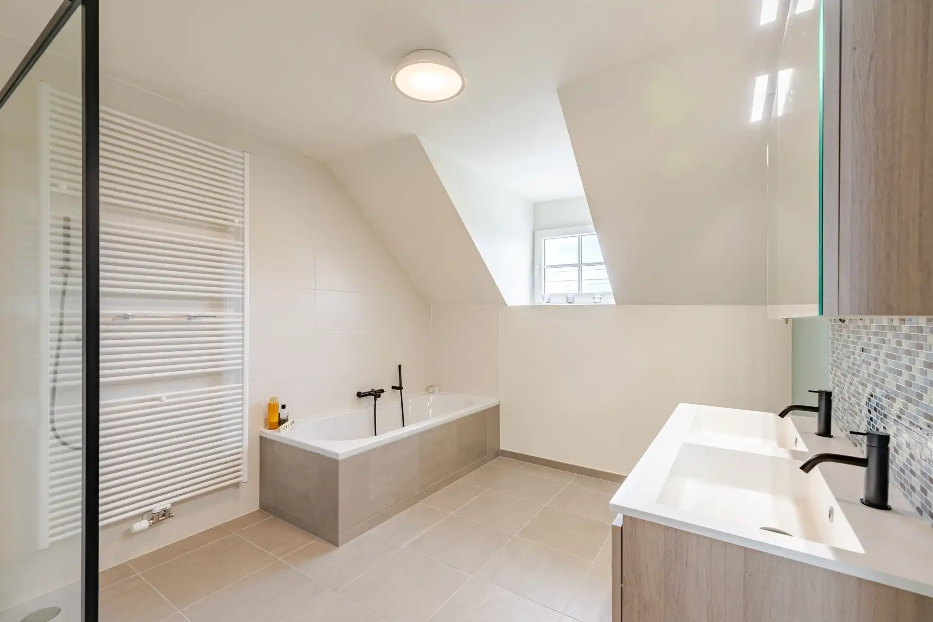 Perfecte instapklare rijwoning met 3 slaapkamers in Lede foto 23