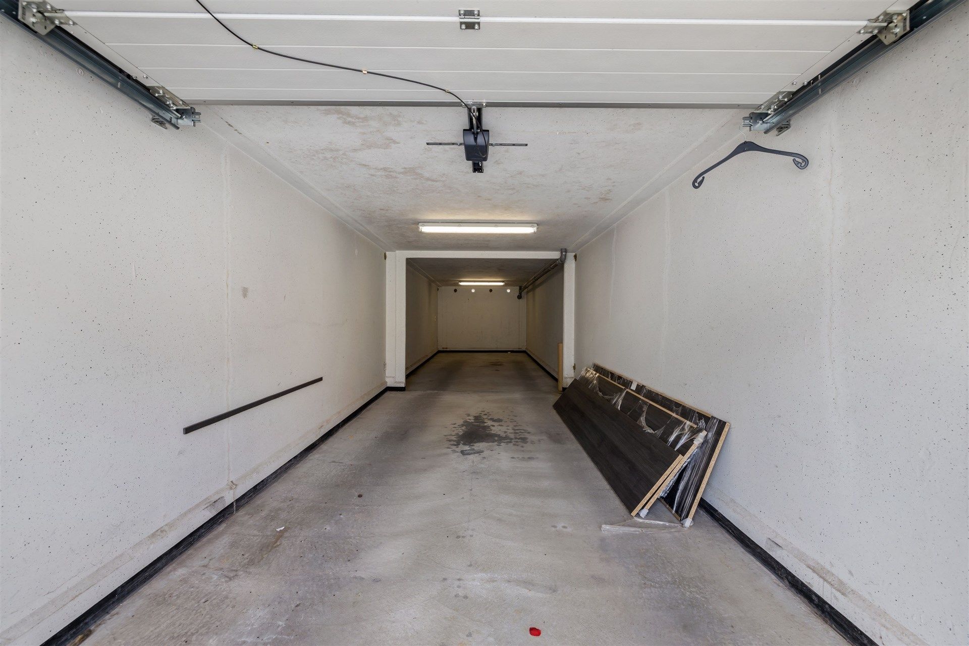 Unieke woning in lofstijl met 3 slaapkamers en dubbele garage foto 22