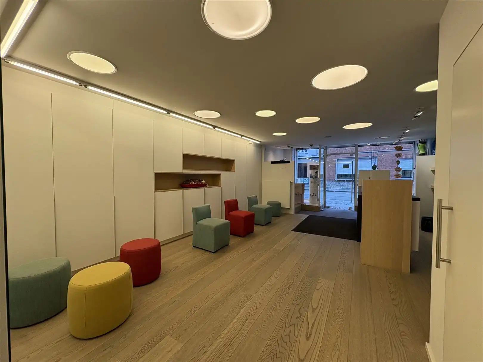 Handelspand te huur in centrum Oudenaarde. foto 4