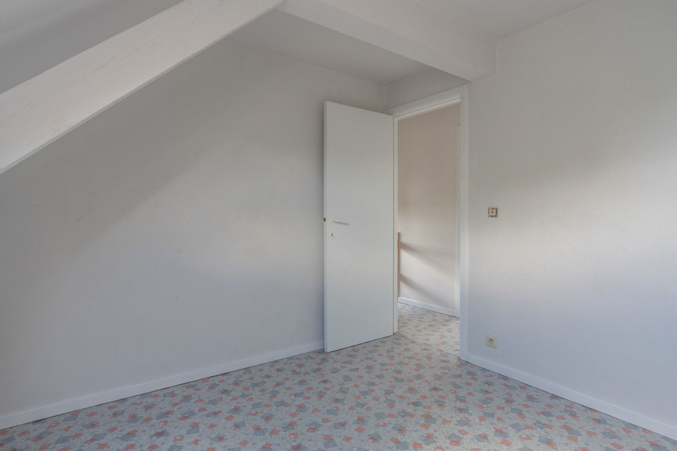 Woning bestaande uit twee appartementen op 985m² perceel. foto 38
