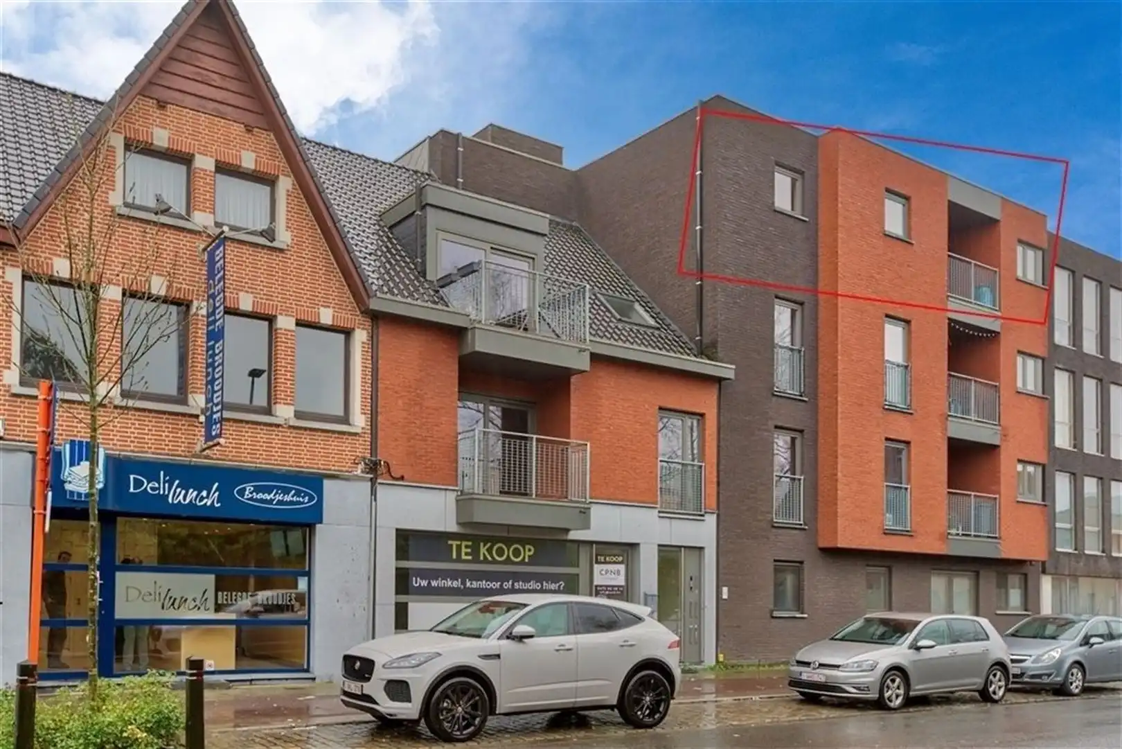 Appartement met terras en 2 slaapkamers foto {{pictureIndex}}