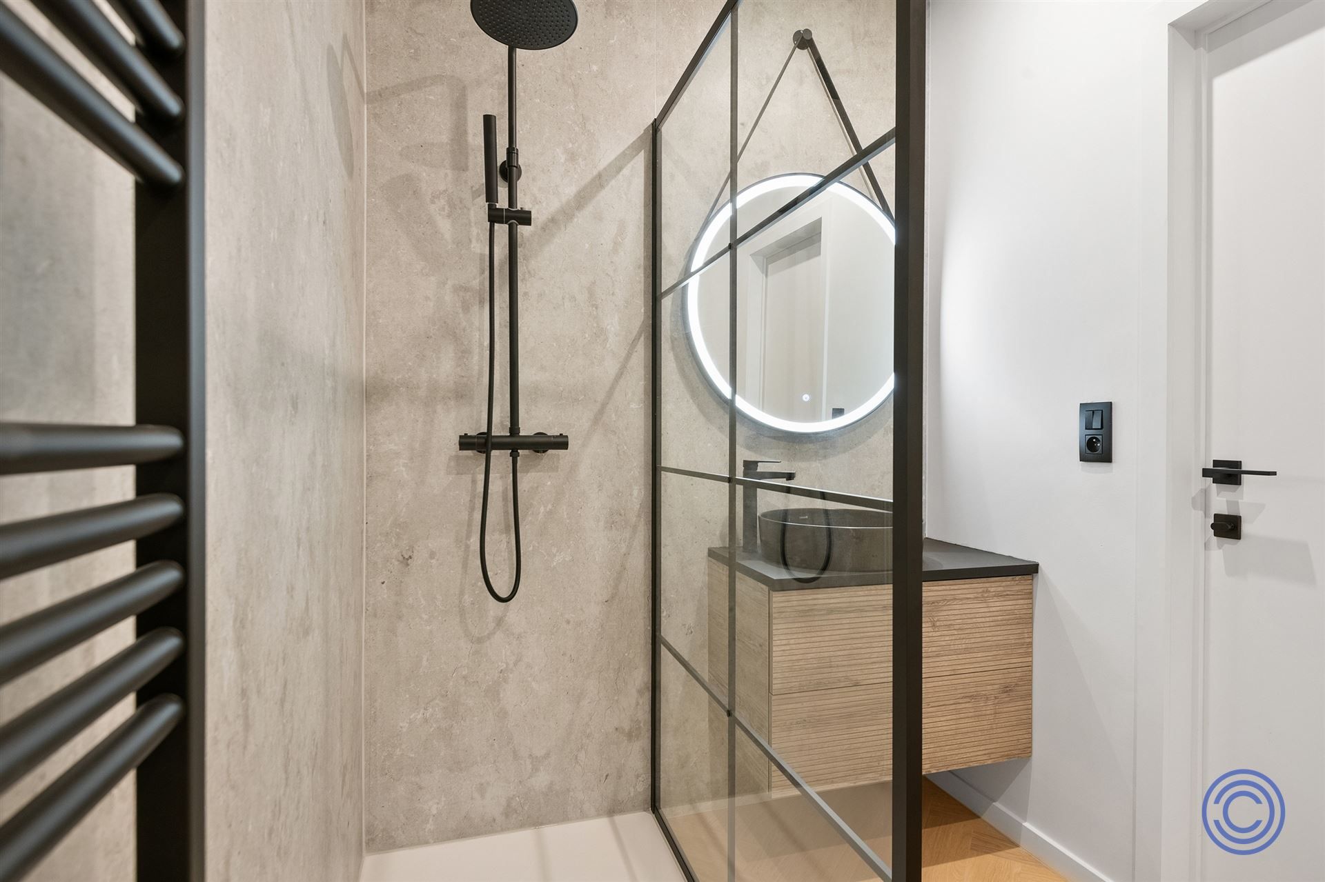 Prachtig gerenoveerd appartement op TOP locatie! foto 7