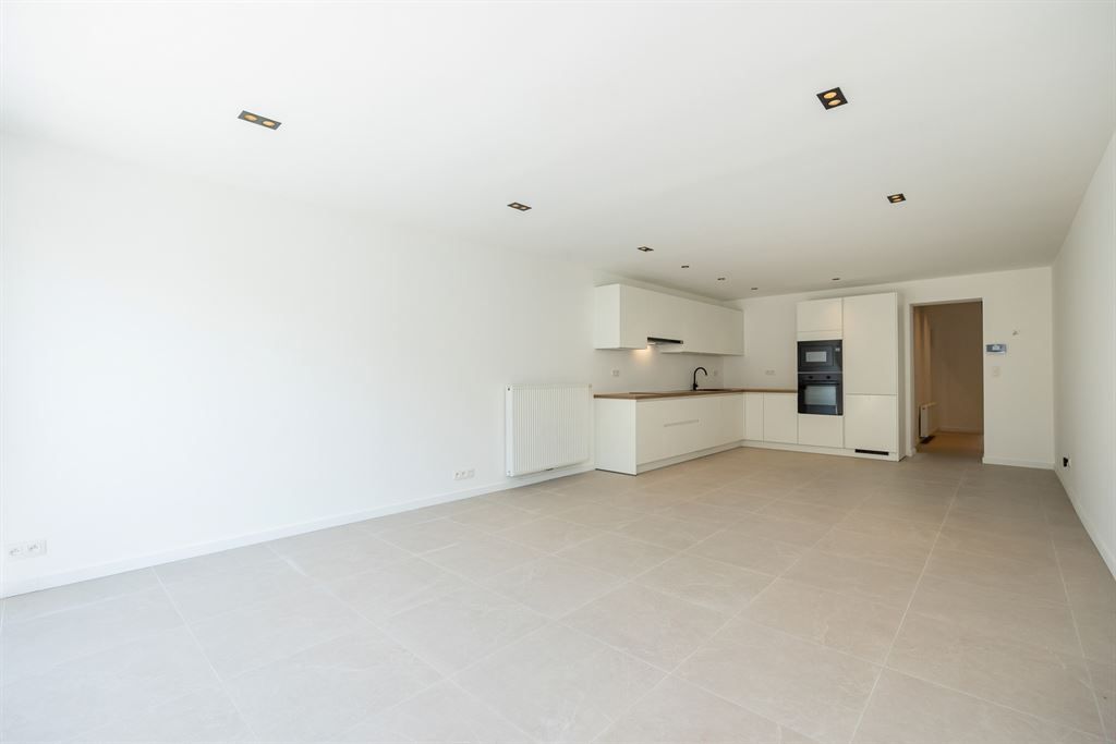 Prachtig gerenoveerde, lichtrijke woning foto 5