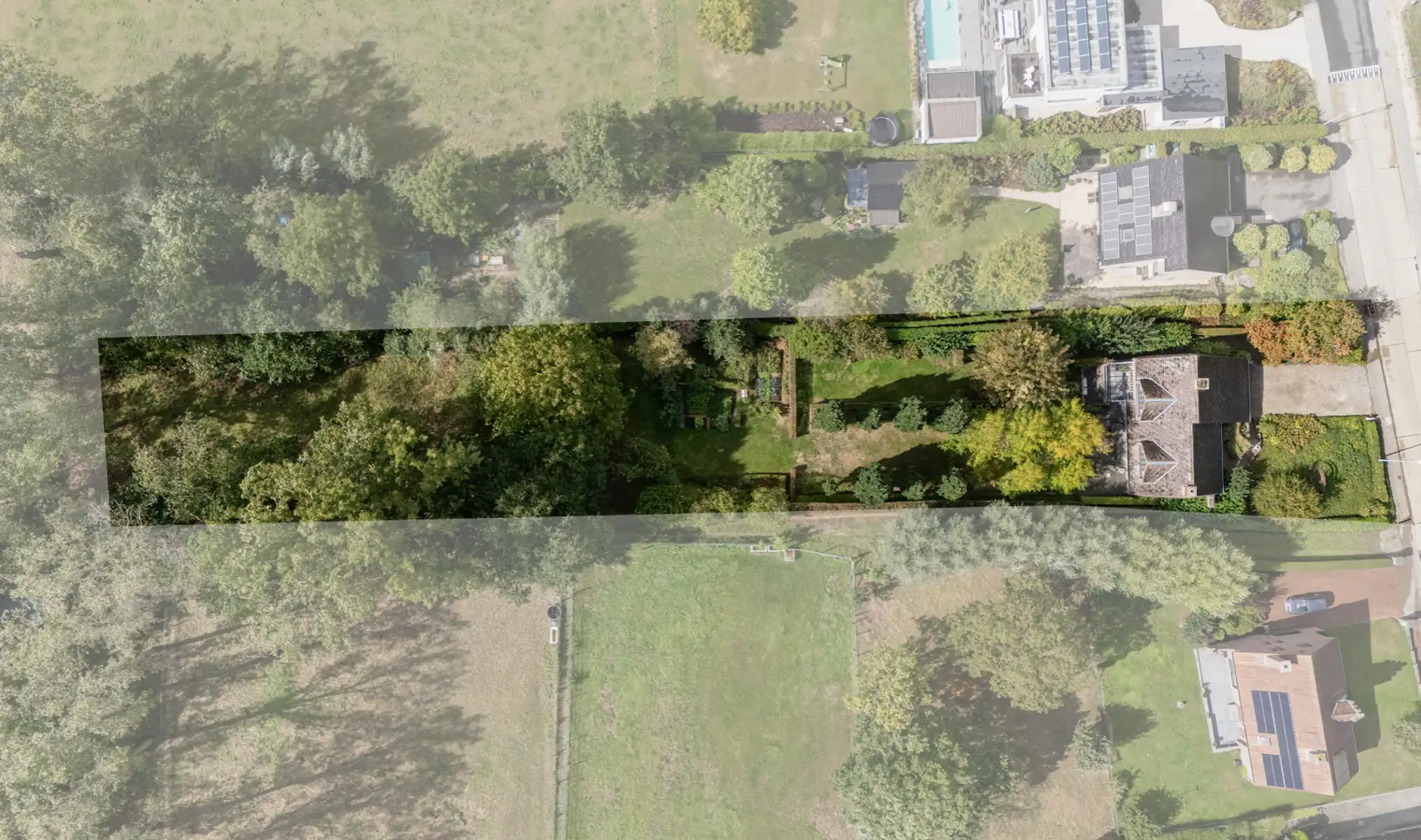 Ruime villa op perceel van 31a met gunstig uitzicht foto 3