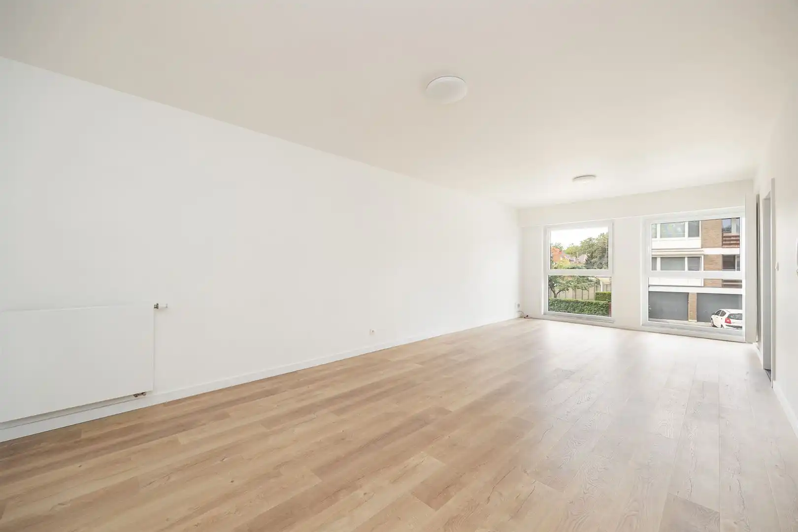 Gerenoveerd appartement met parking en tuin aan het Veltwijckpark. foto 5