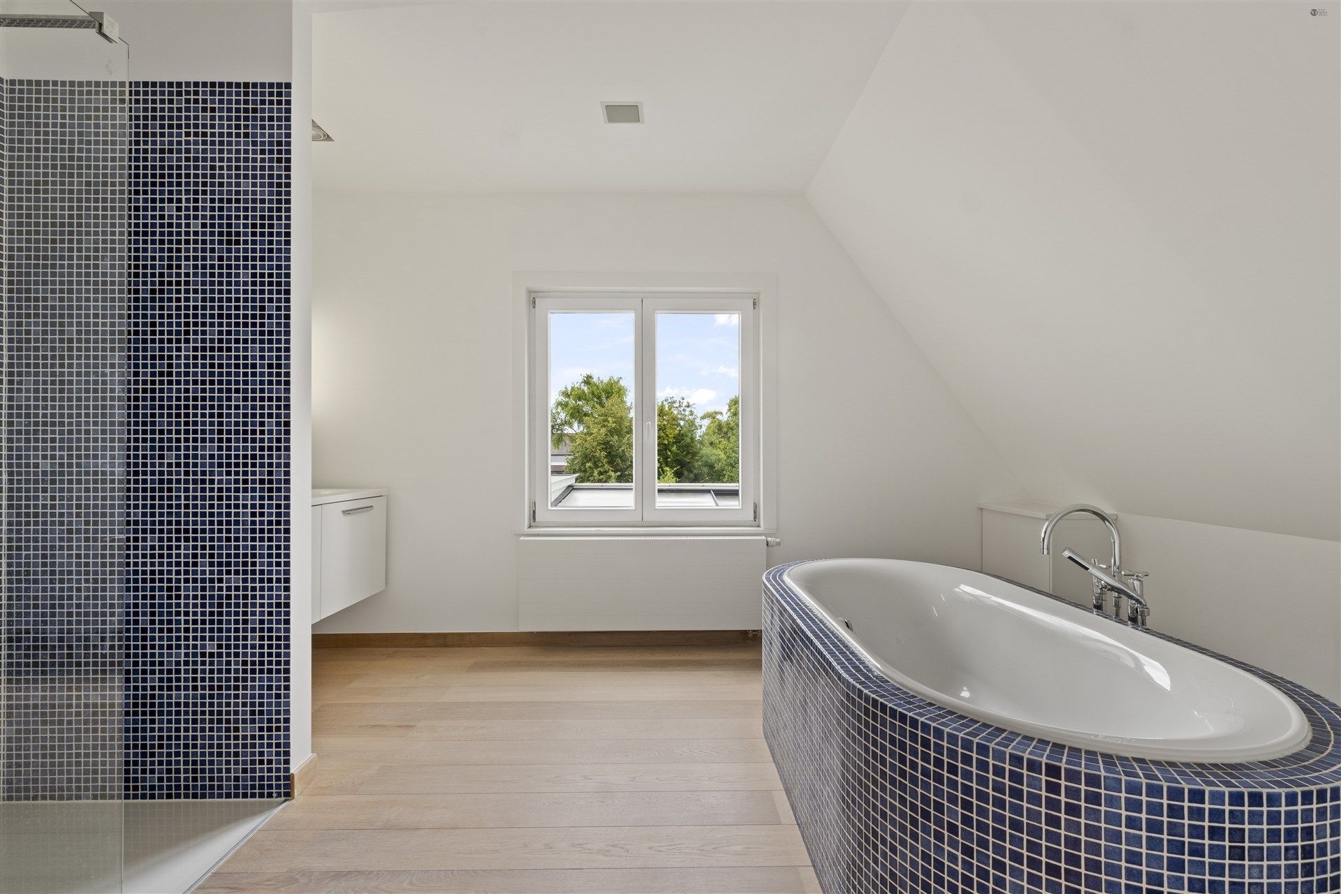 Ruime moderne villa met alle luxe op 5.176m² foto 18