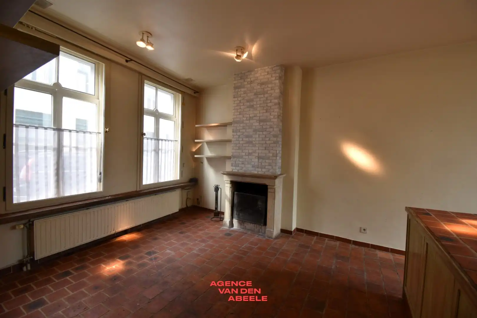 Klassevolle woning met 3 slaapkamers en tuin te Brugge  foto 4