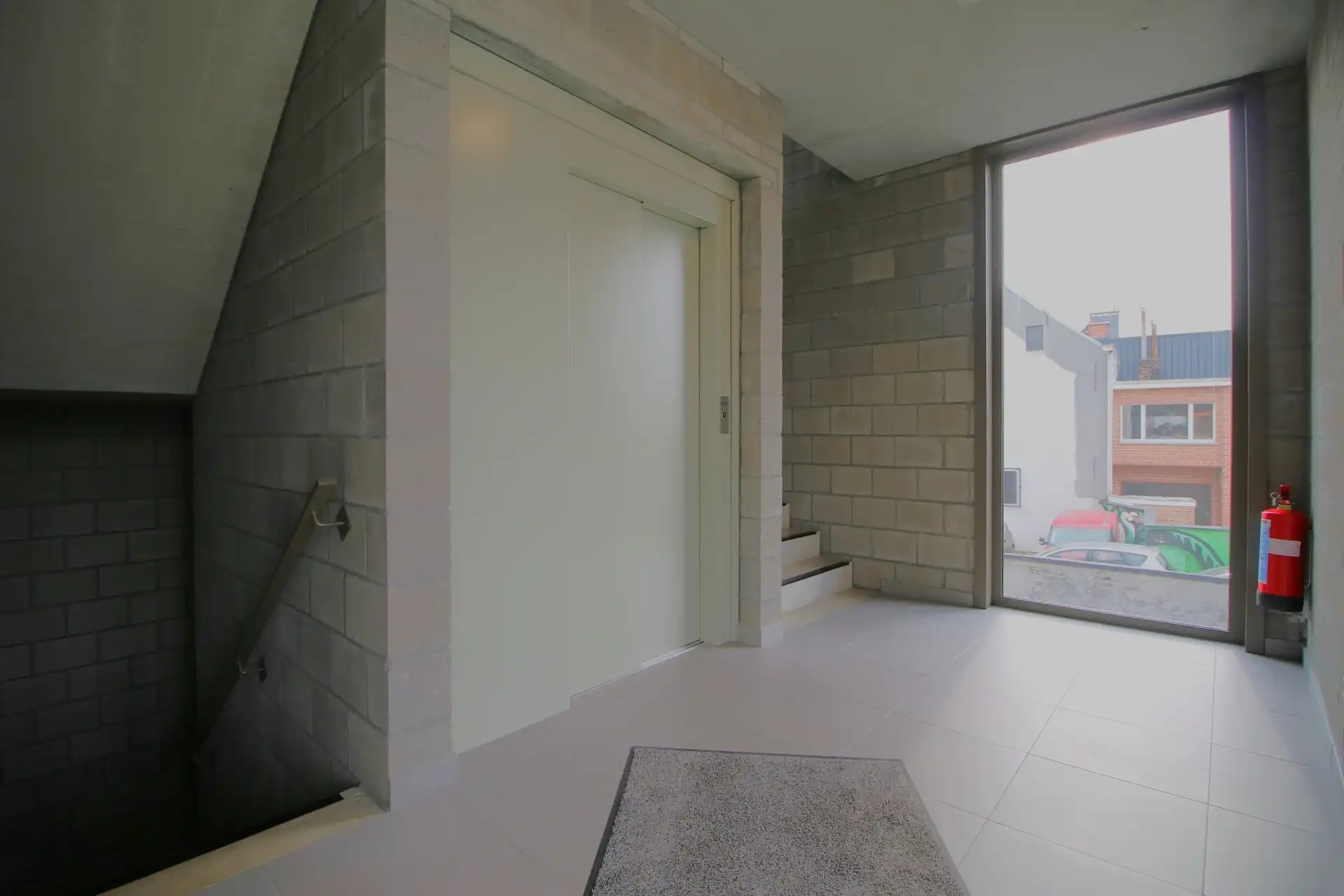 Centraal appt 2 slpk met lift foto 18