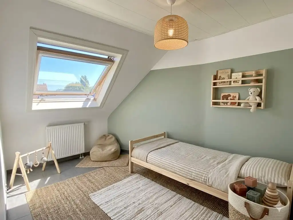 INSTAPKLARE BEL-ETAGE WONING IN HARTJE ZWEVEZELE foto 9