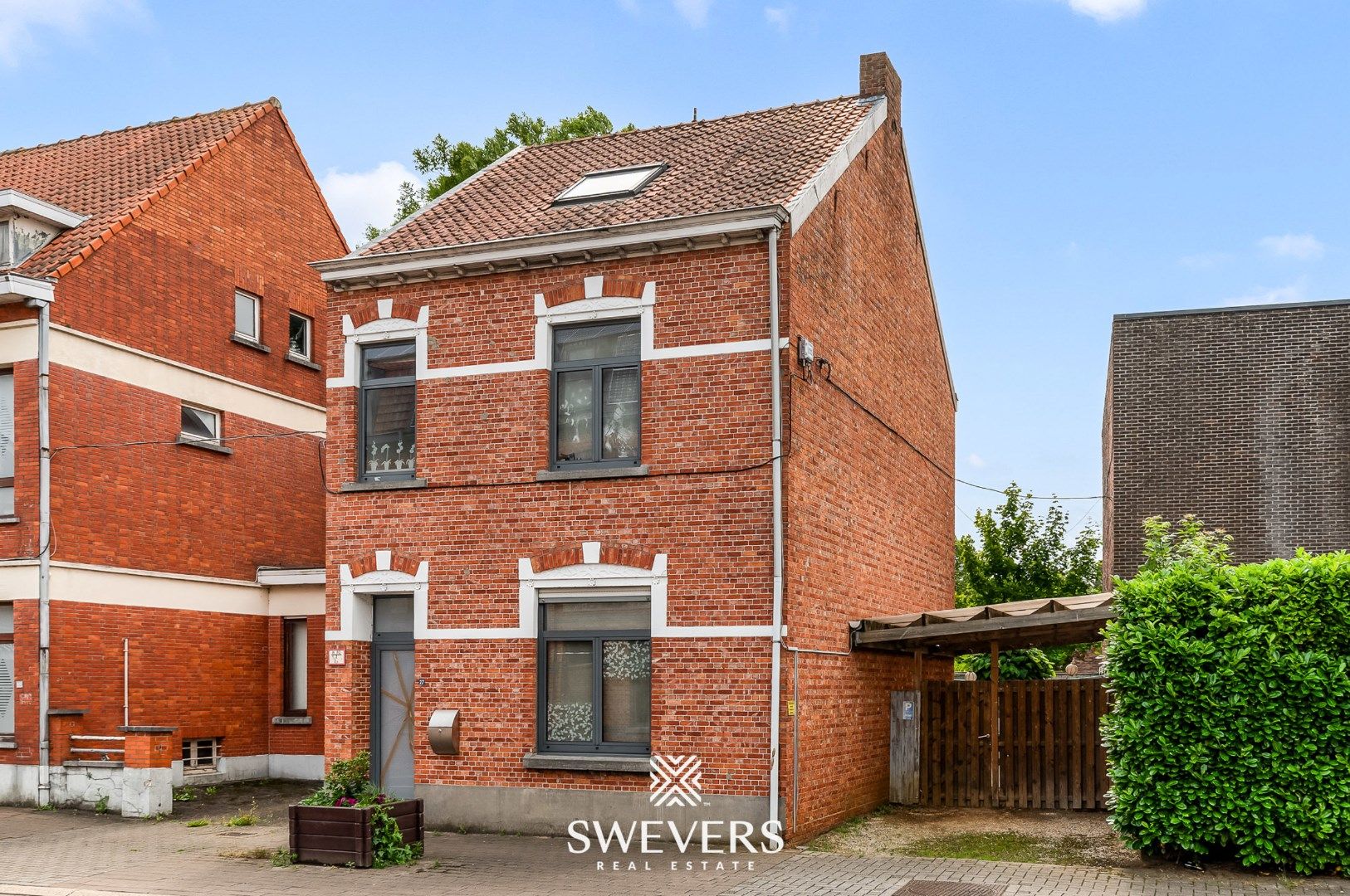 Te renoveren woning in hartje Beringen foto 23