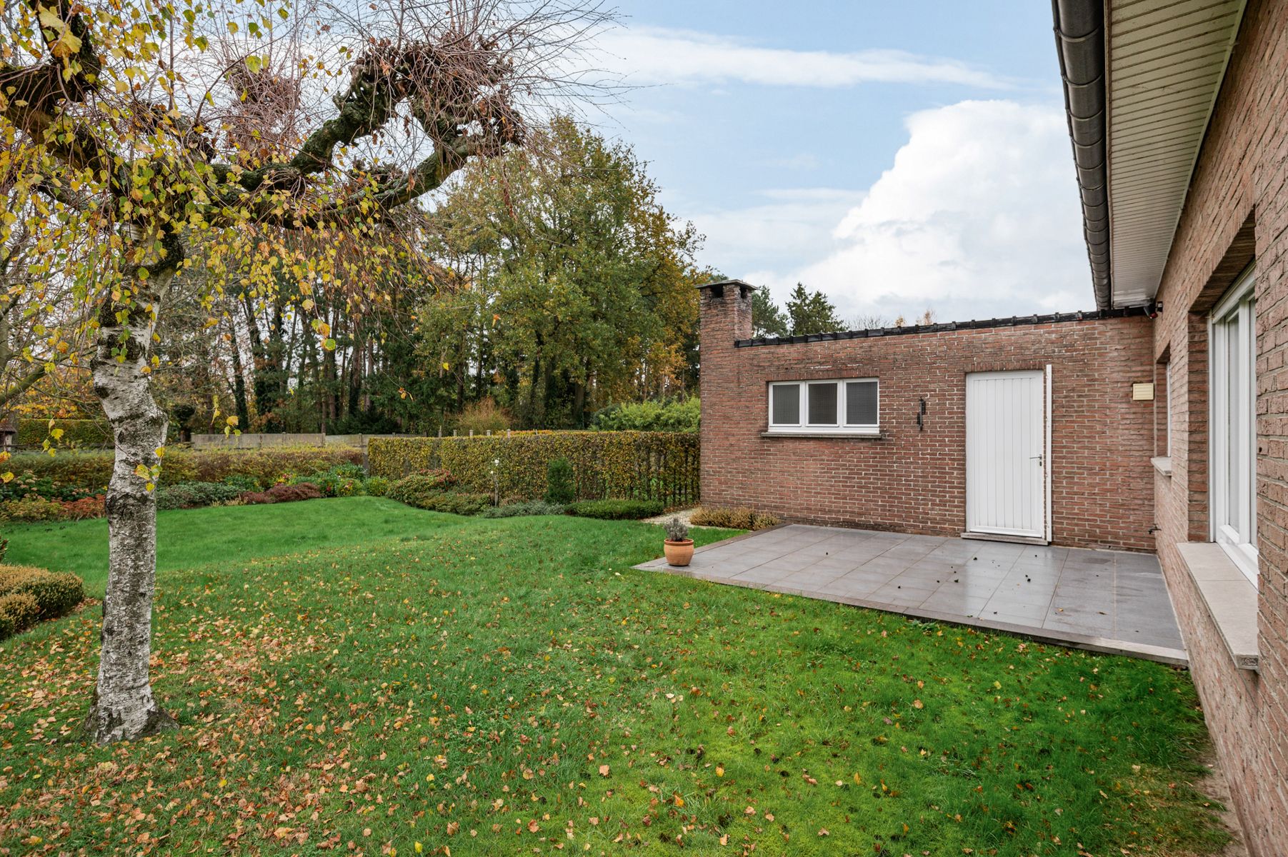 Ruime gezinswoning met tuin en garage op 856 m2 foto 27
