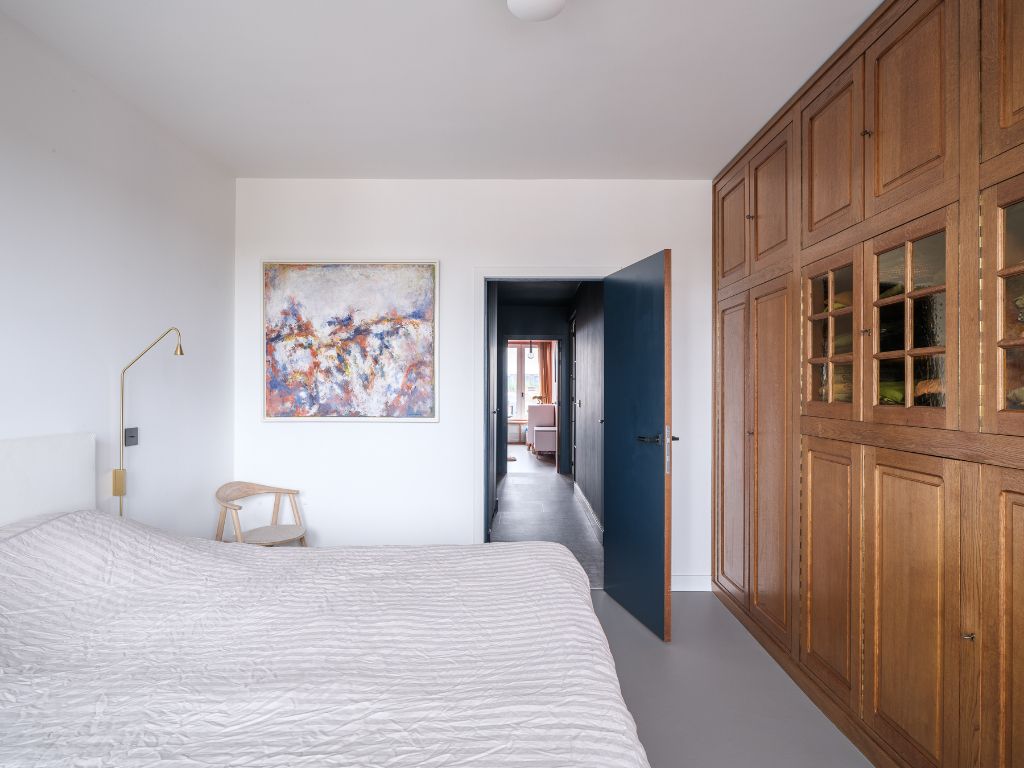 Omgeving Sint-Pietersstation. Stijlvol en architecturaal gerenoveerd appartement met 2 volwaardige slaapkamers, privatieve staanplaats en een zonnig terras. foto 14